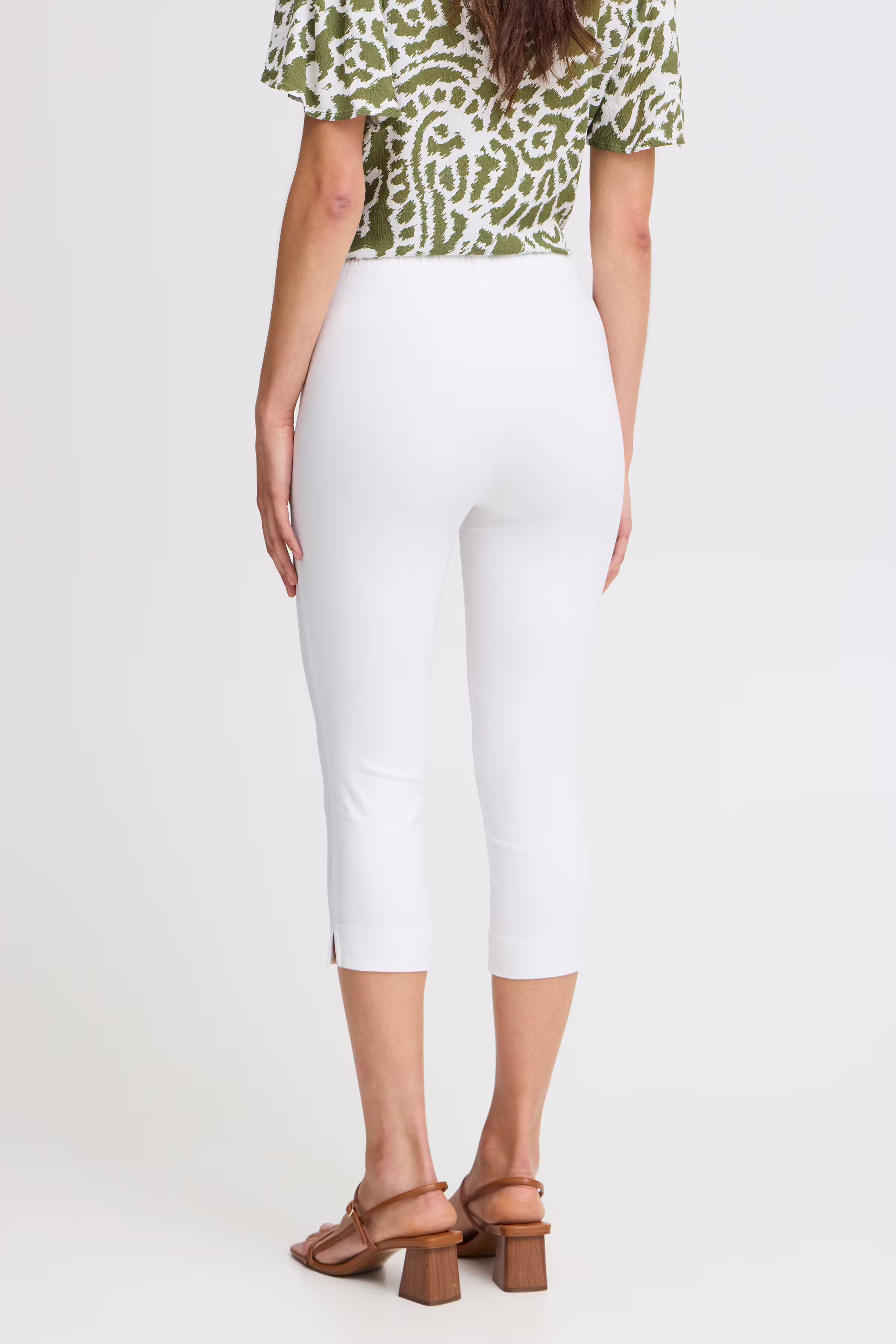 FRJEGGING Capri pants LOOKBOOK BACK 20614441-114800