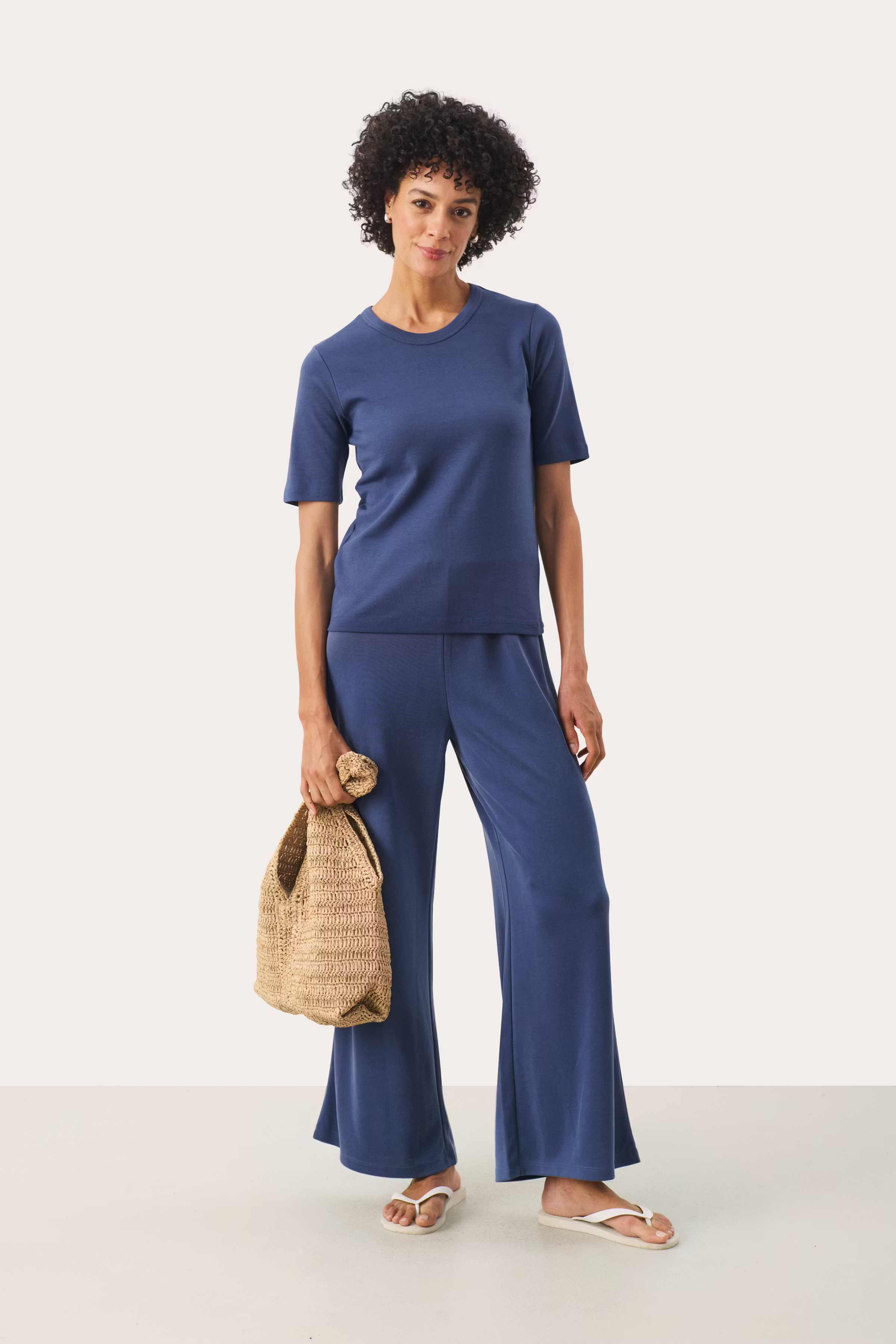 RatanaPW T-shirt LOOKBOOK FRONT 30307808-193934