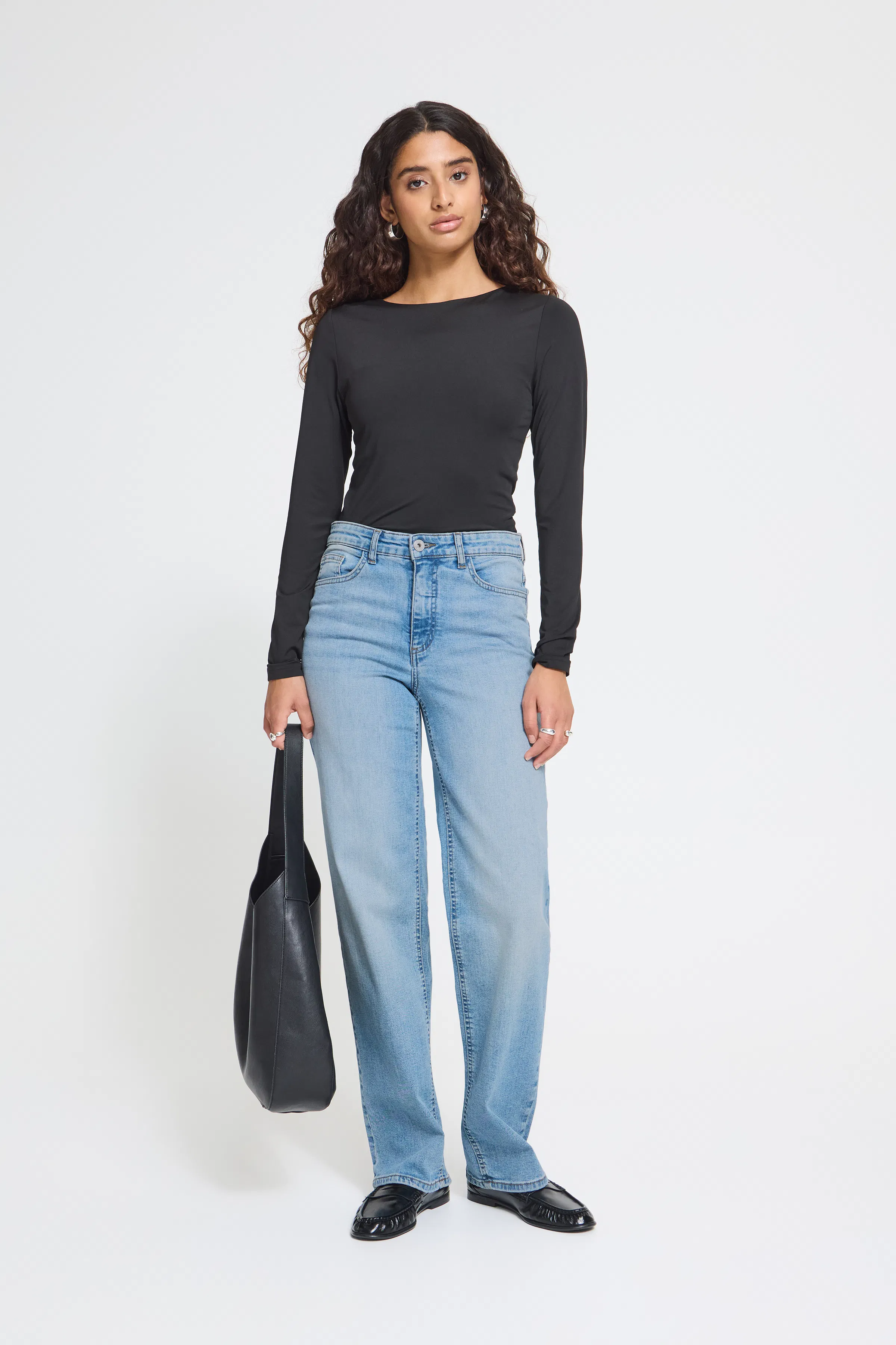 IHTWIGGY STRAIGHT Jeans LOOKBOOK FRONT 20119128-19044