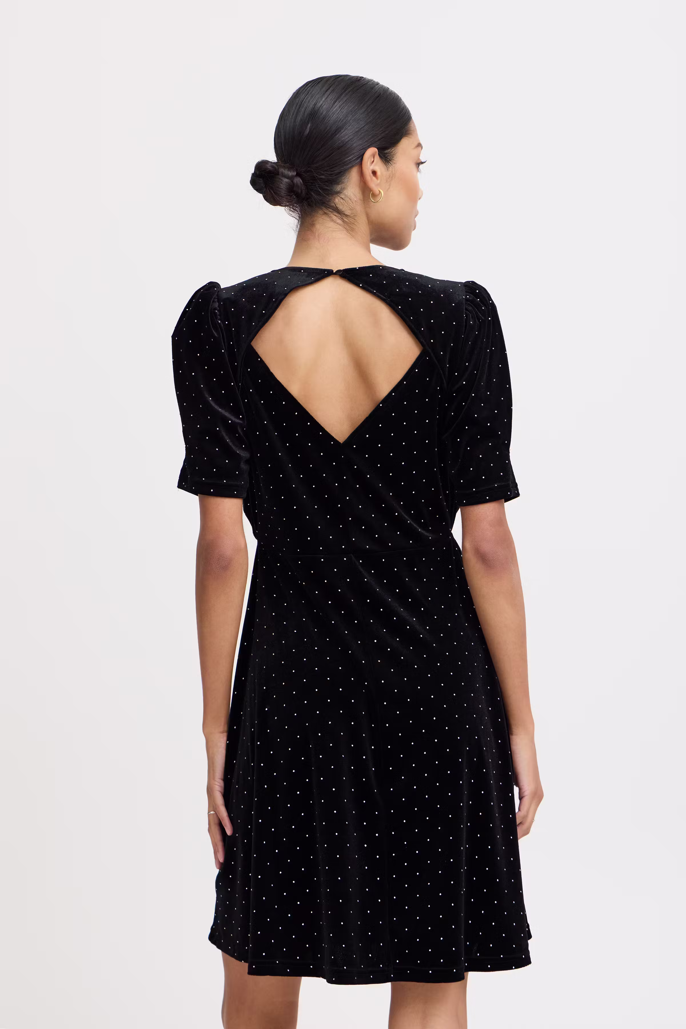 BYPERRY Kjole LOOKBOOK BACK 20815965-200453