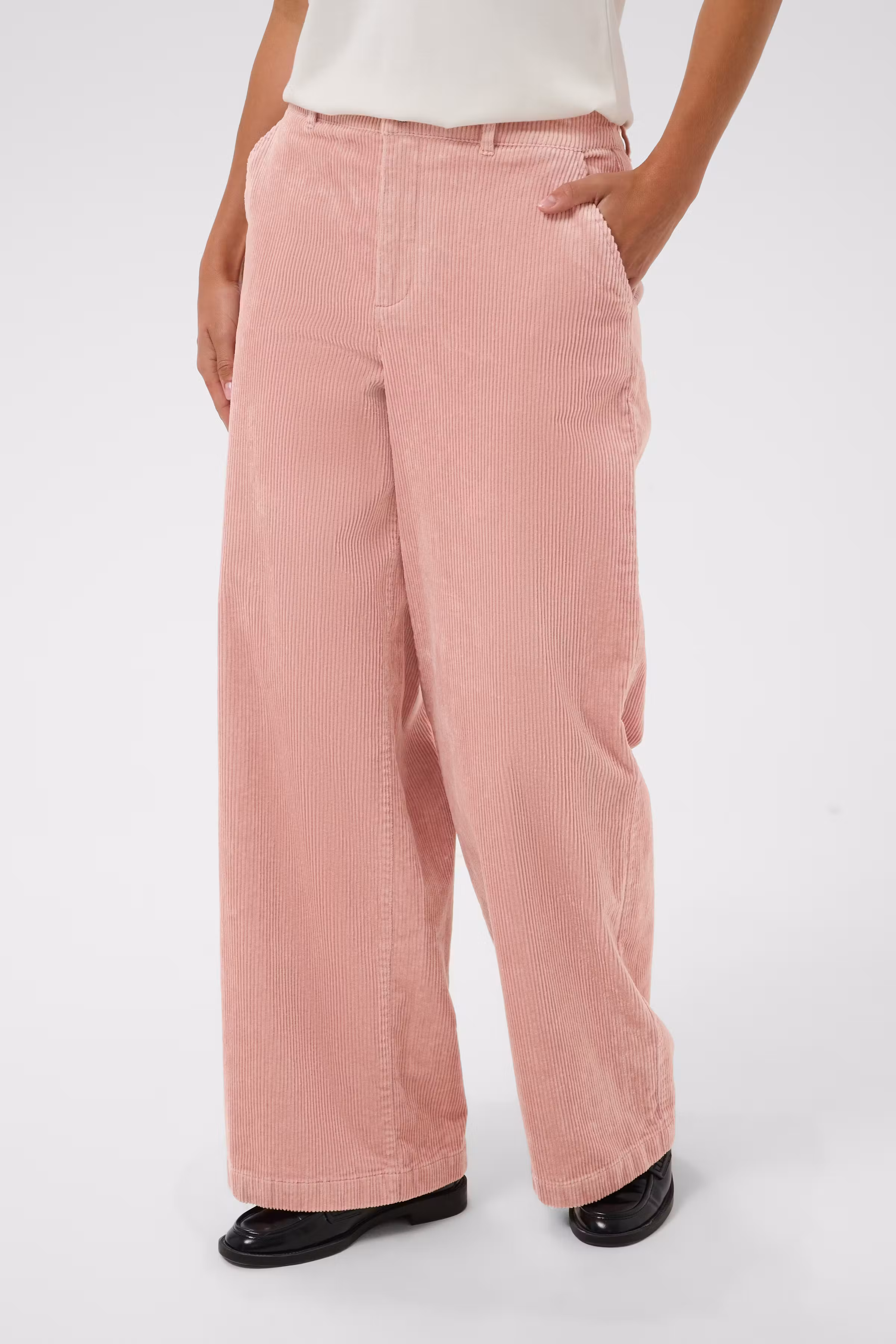 KAsella Trousers LOOKBOOK FRONT 10512143-151607