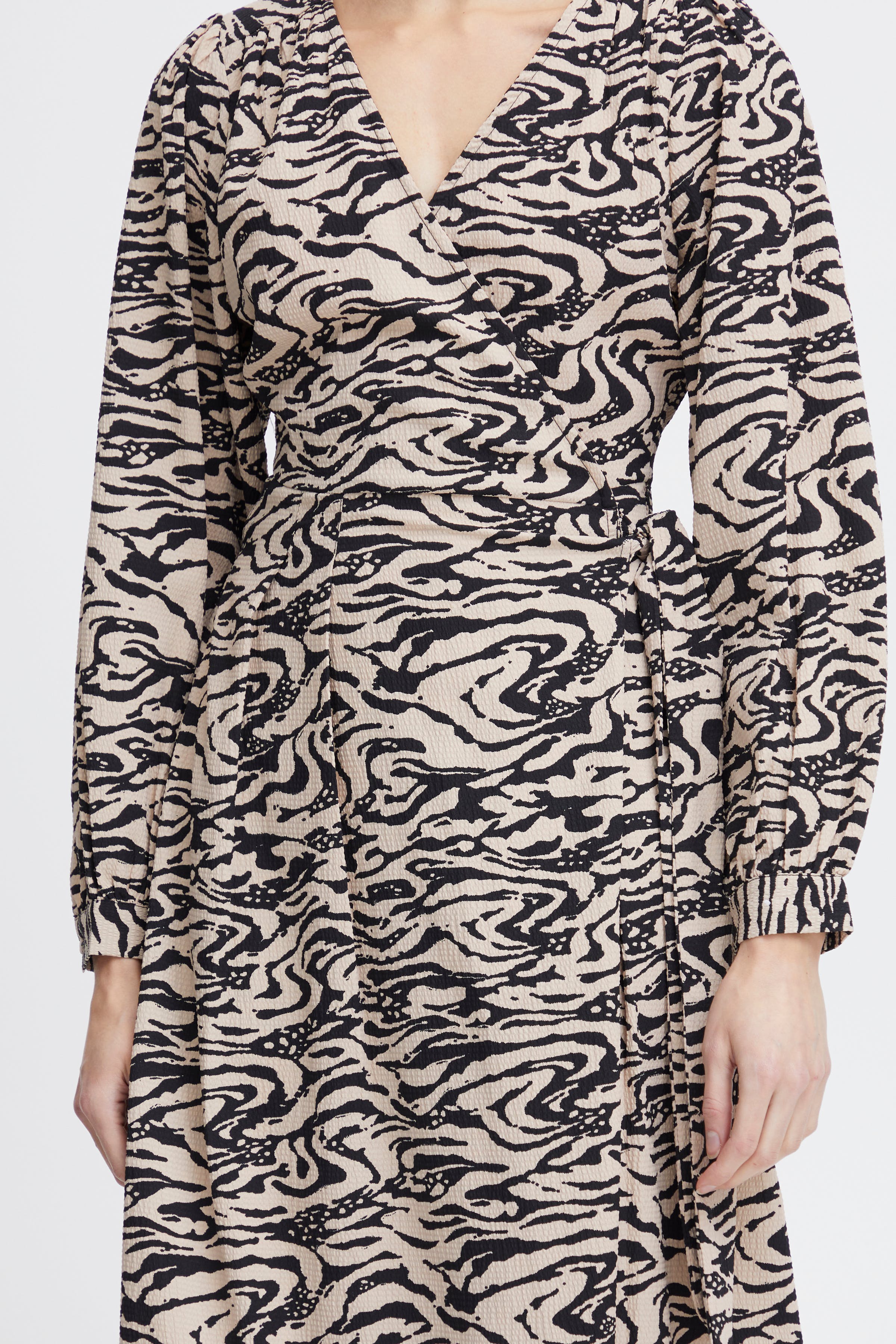 IHFANORA Kleid LOOKBOOK DETAIL 20120418-202752