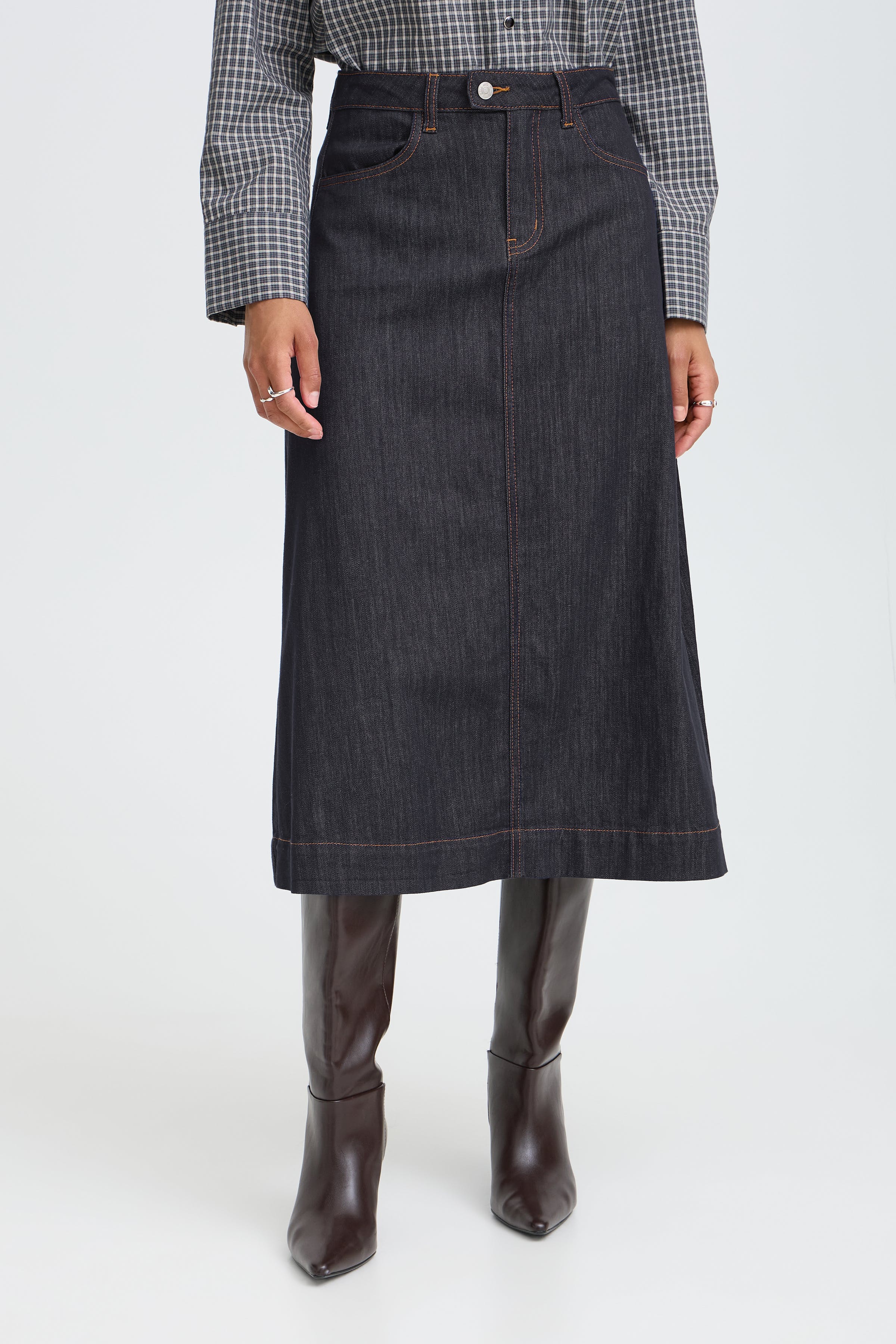 BYKANEA Kjol LOOKBOOK FRONT 20819301-200462