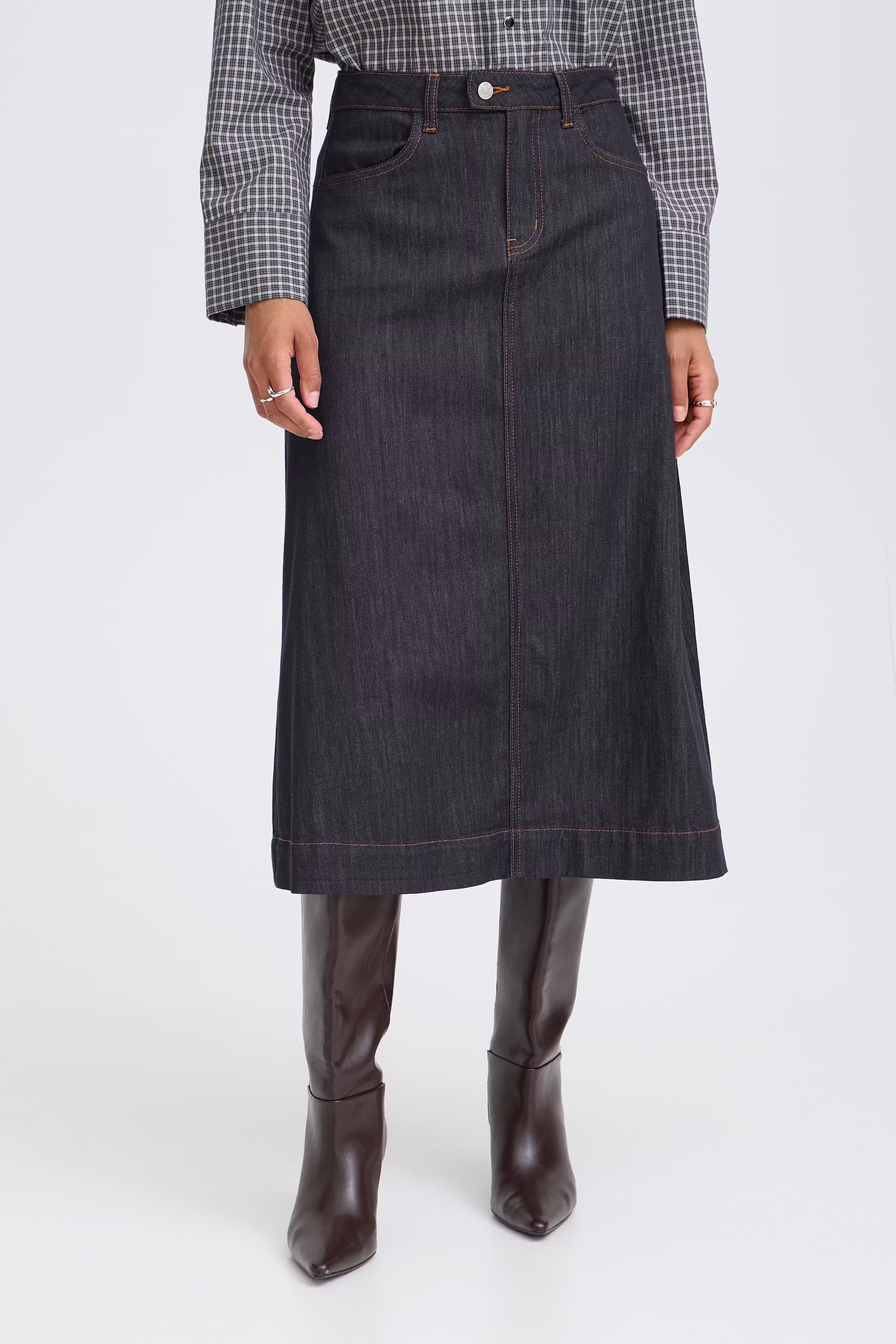 BYKANEA Kjol LOOKBOOK FRONT 20819301-200462