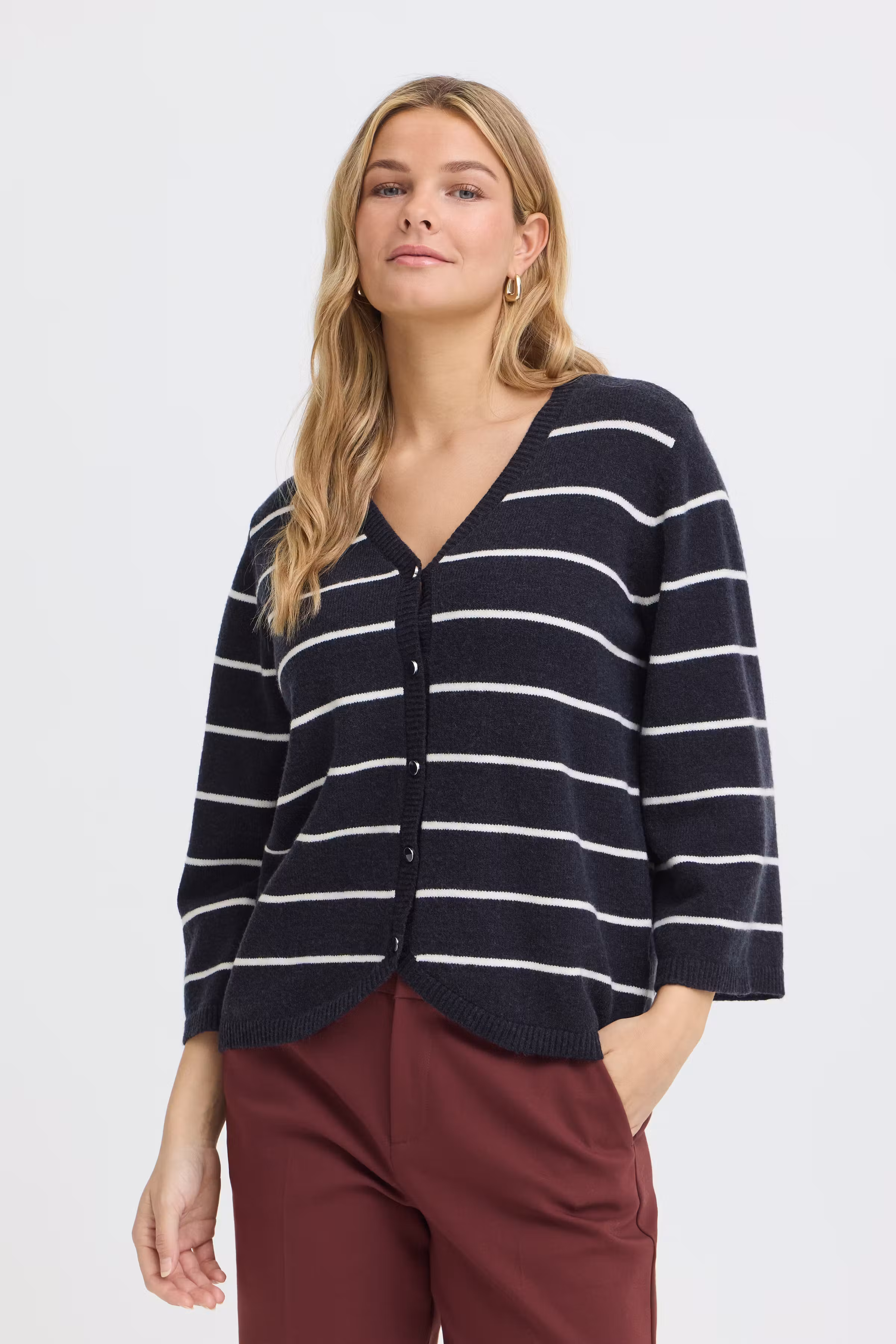 FRBITTE Cardigan LOOKBOOK FRONT 20617994-900010268