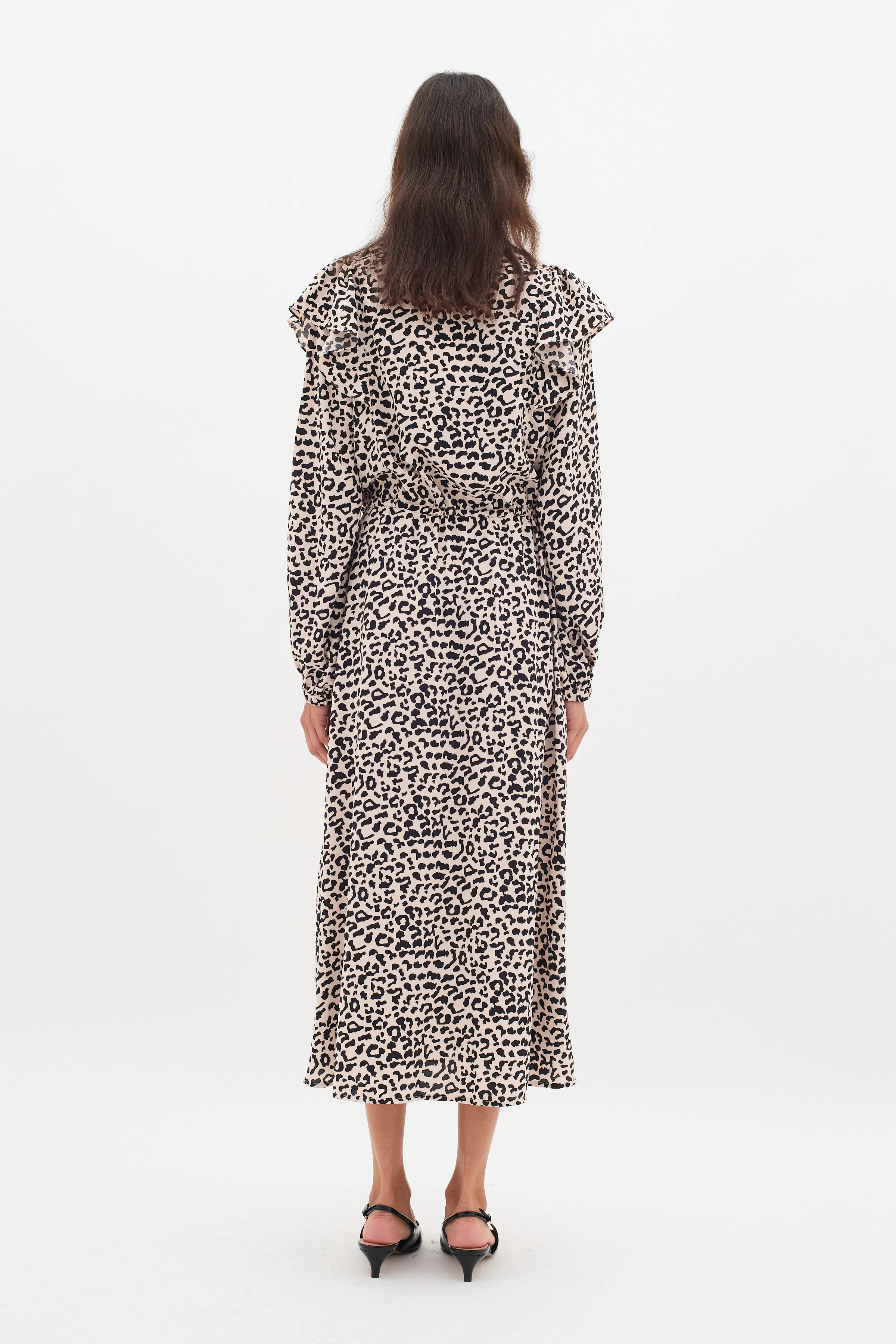 NinahIW V-neck Leopard Kjole LOOKBOOK BACK 30110398-300824
