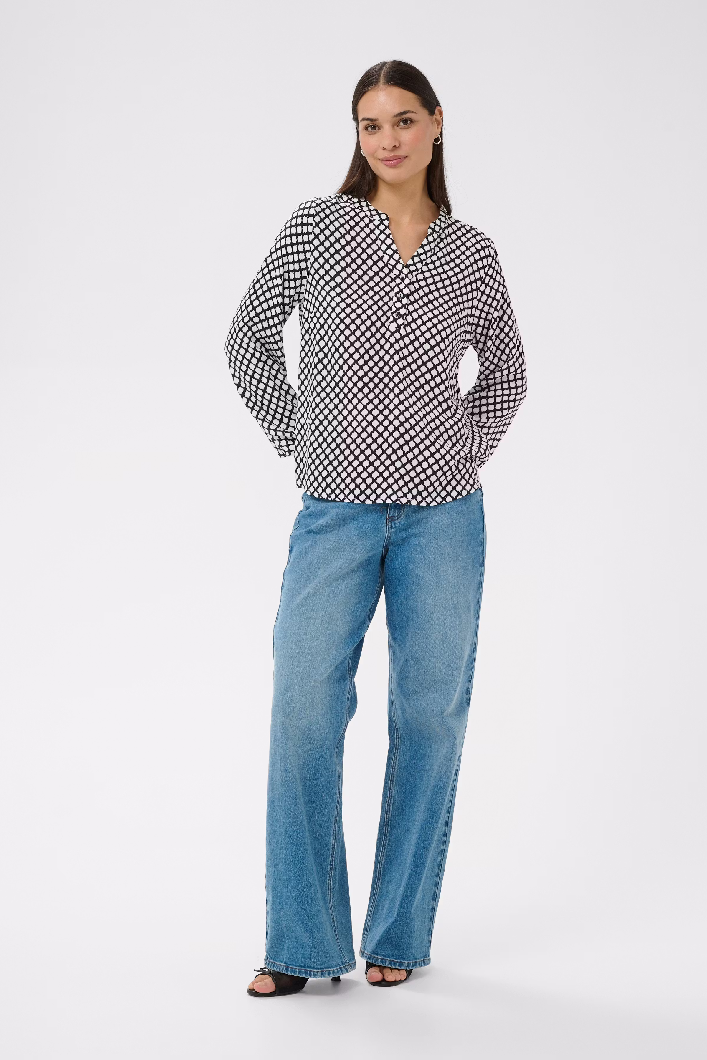 KAmathilde Bluse LOOKBOOK FRONT 10509471-109119