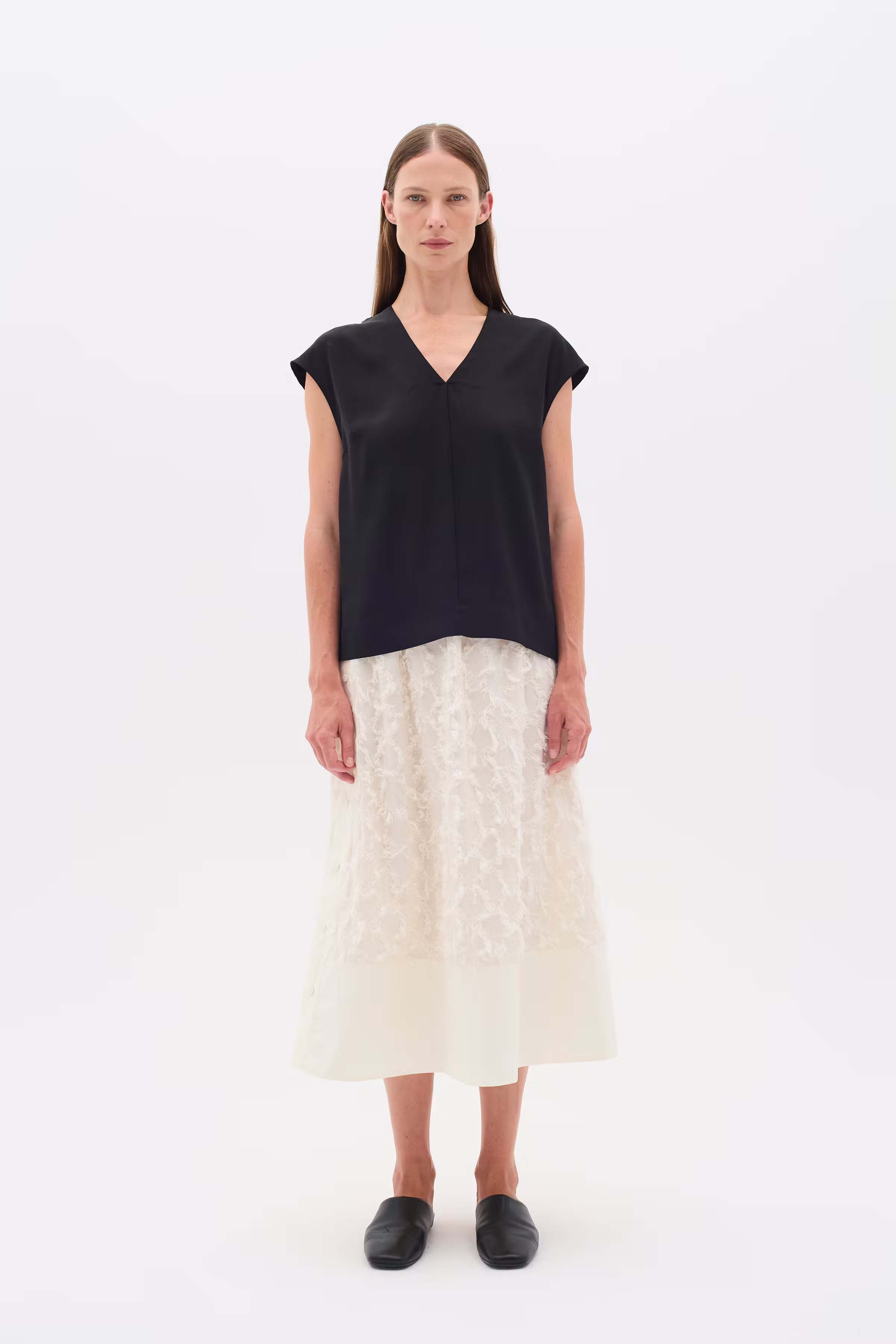 FionaIW Skirt LOOKBOOK FRONT 30110411-110701