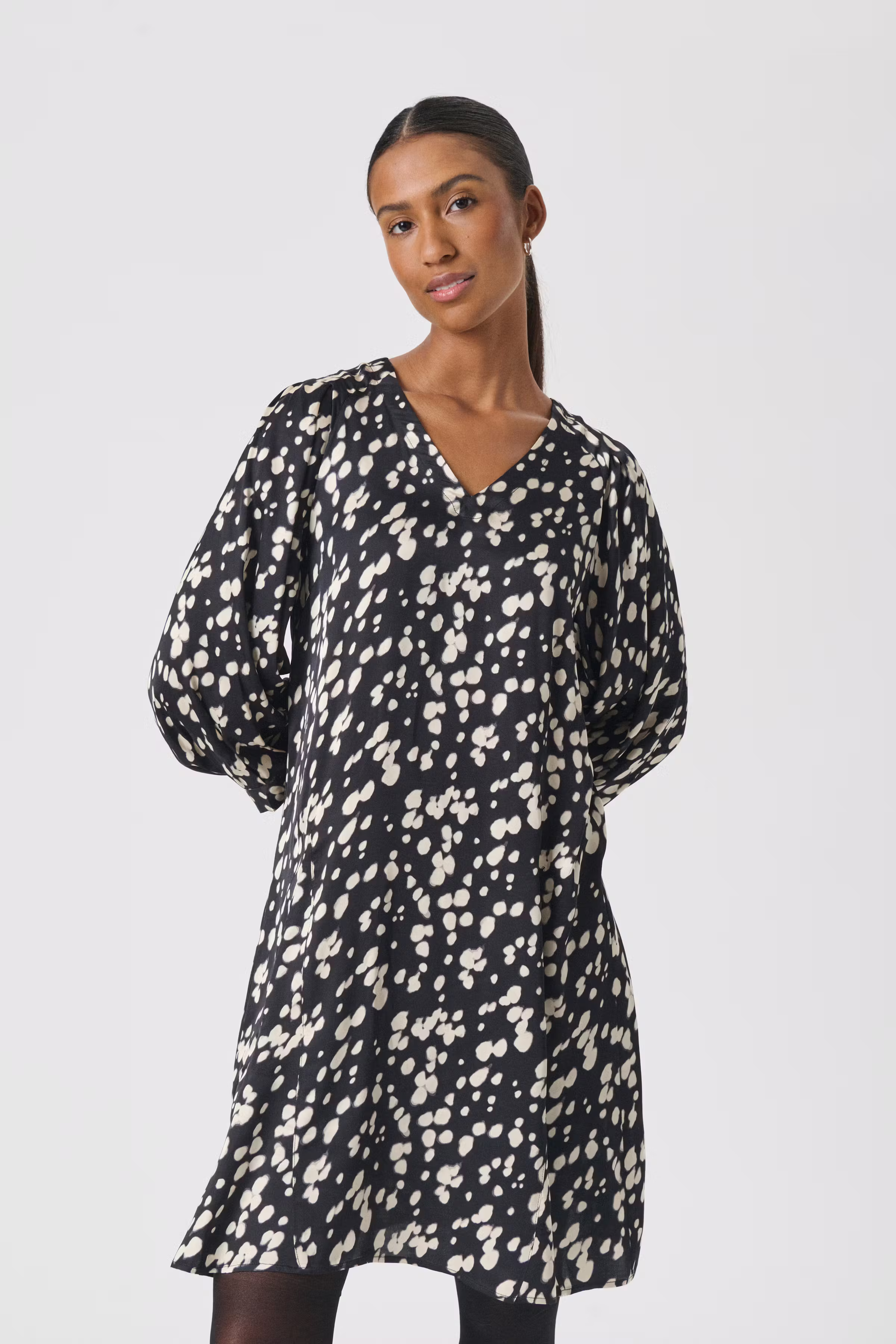 VeneziaPW Kjole LOOKBOOK FRONT 30310145-304382