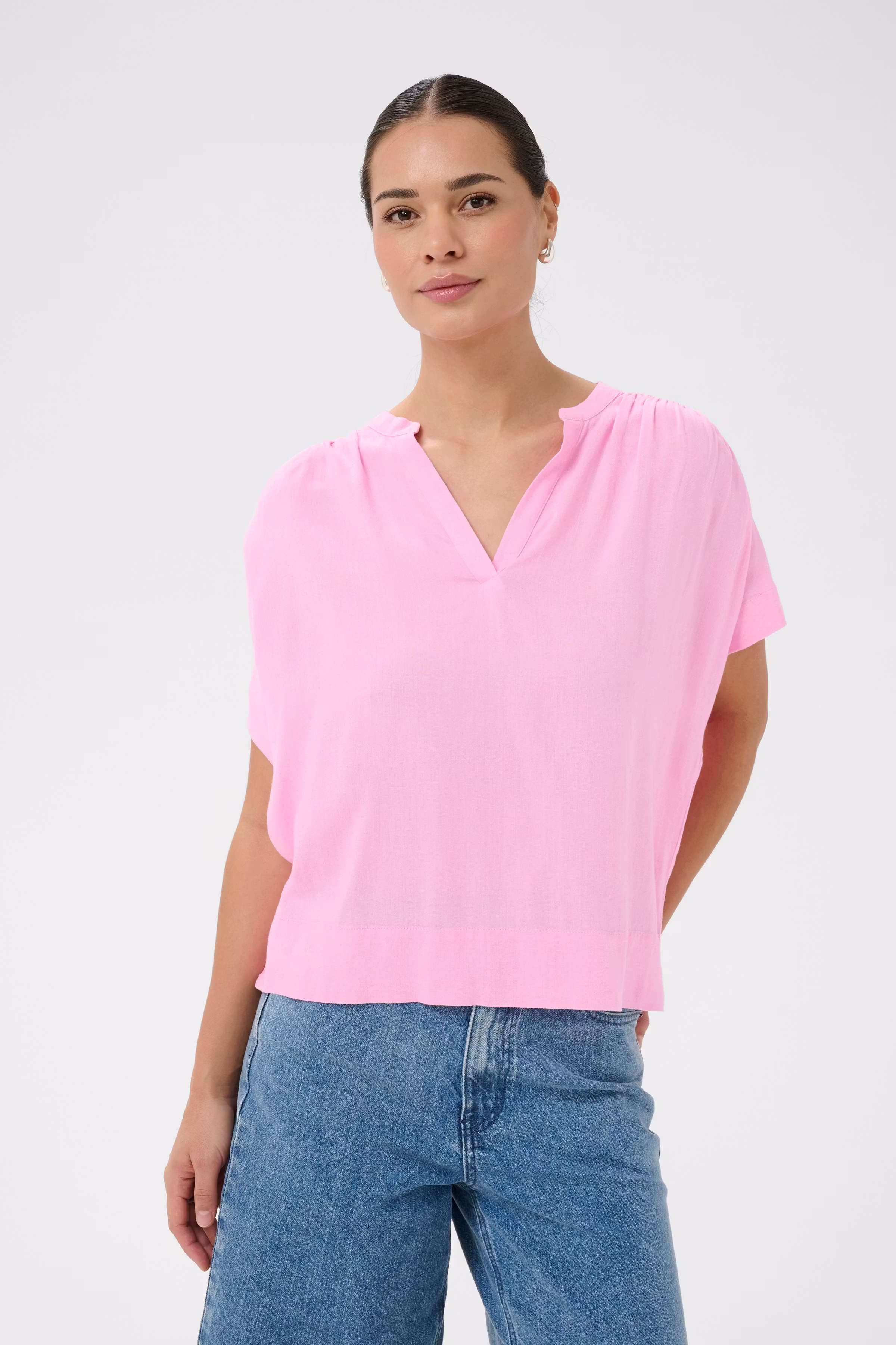 KAmilia Bluse LOOKBOOK FRONT 10509670-152218