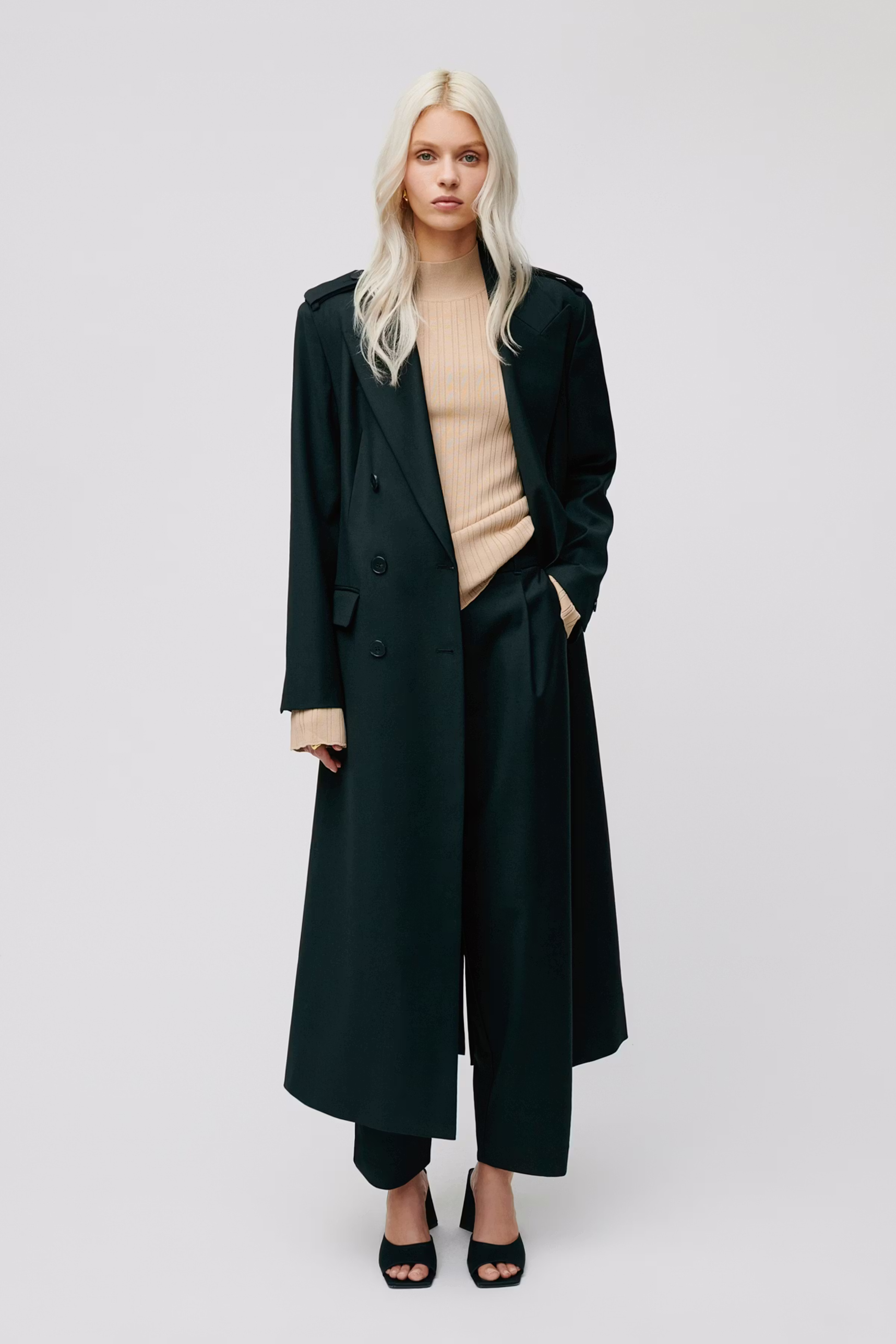 COLETTE Coat LOOKBOOK FRONT 30600179-BK999