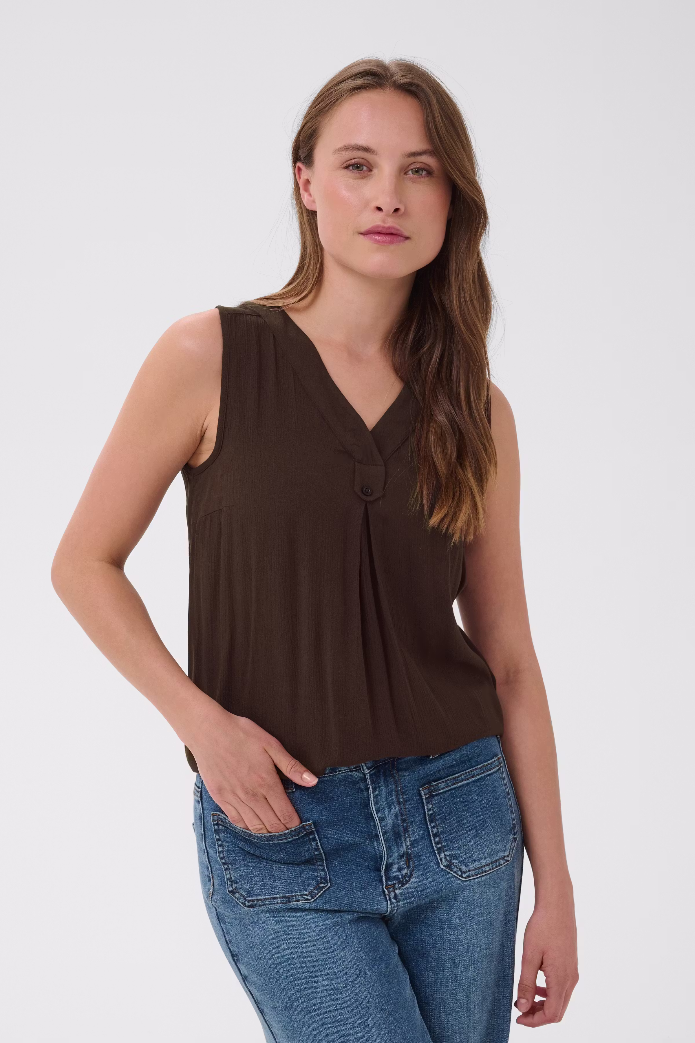 KAciara Blouse LOOKBOOK FRONT 10510785-190915
