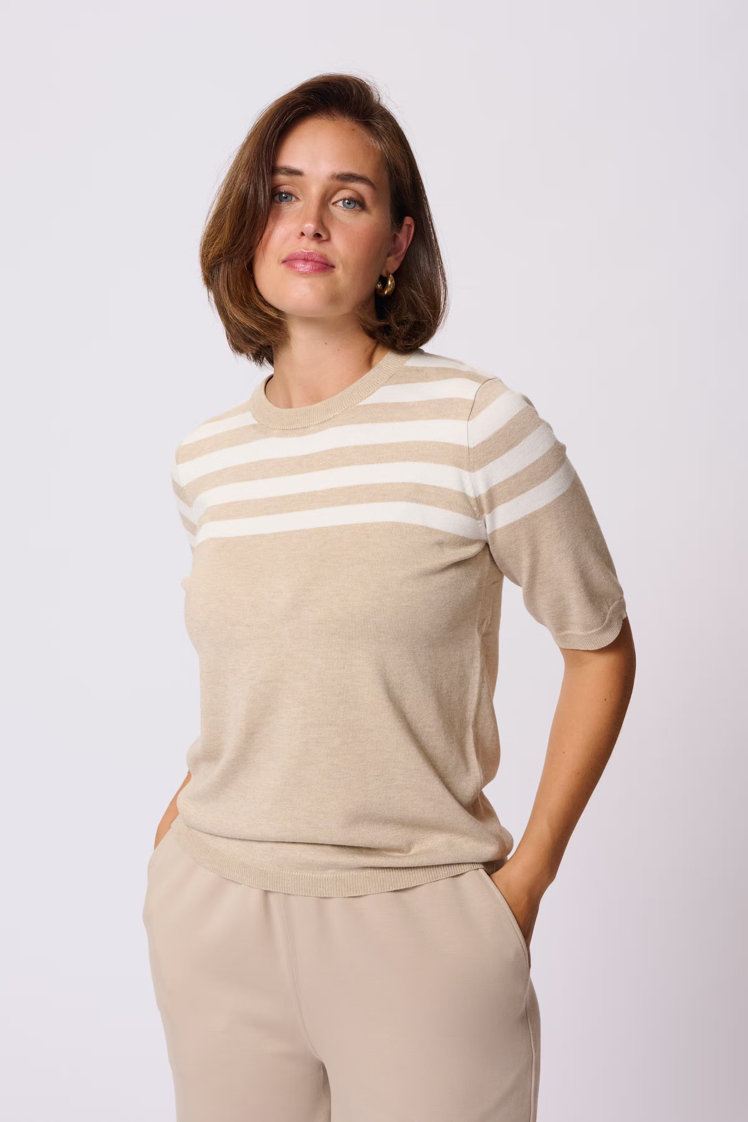 KAlizza Pullover LOOKBOOK FRONT 10508410-107602