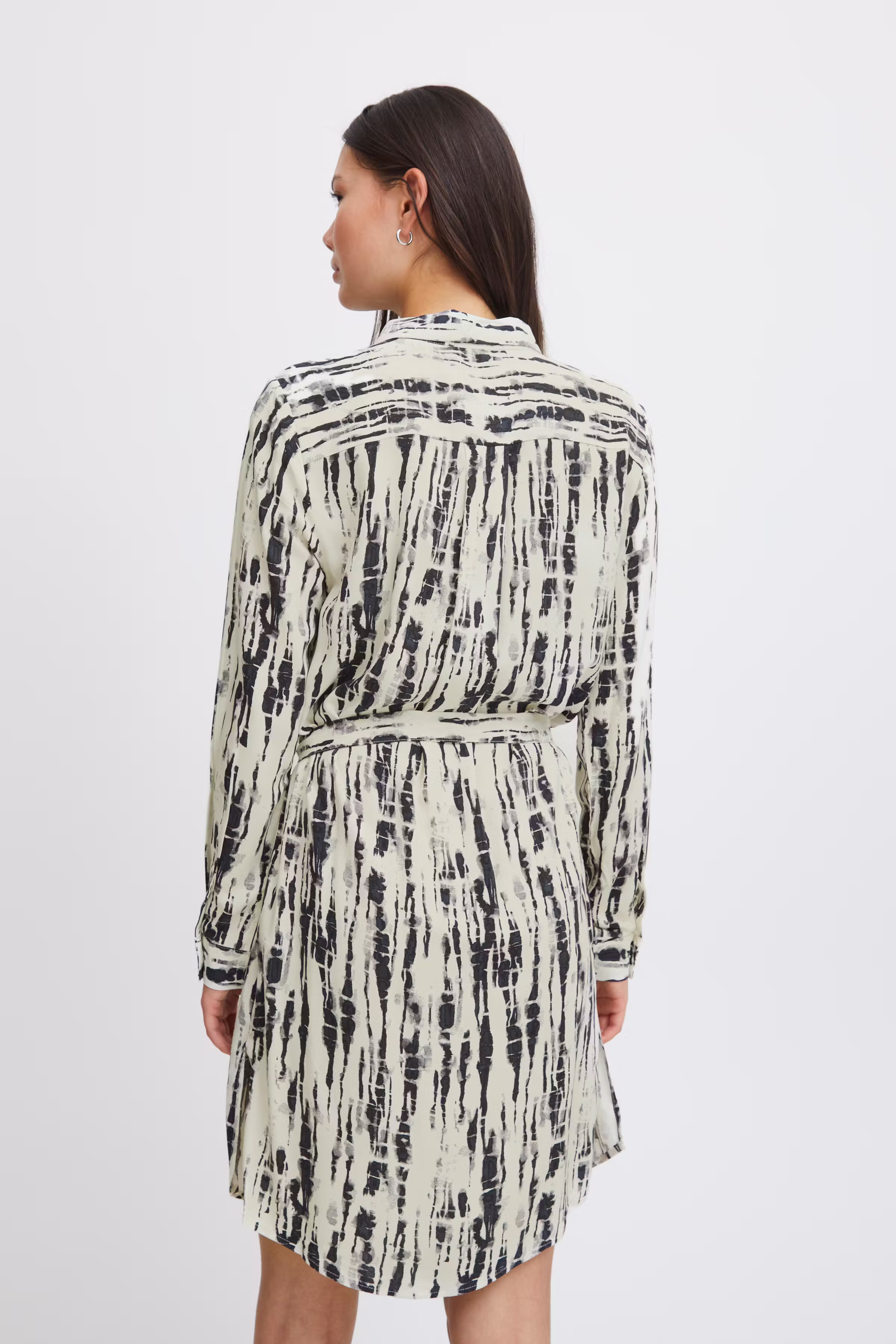 IHVERA Robe LOOKBOOK BACK 20120288-202759