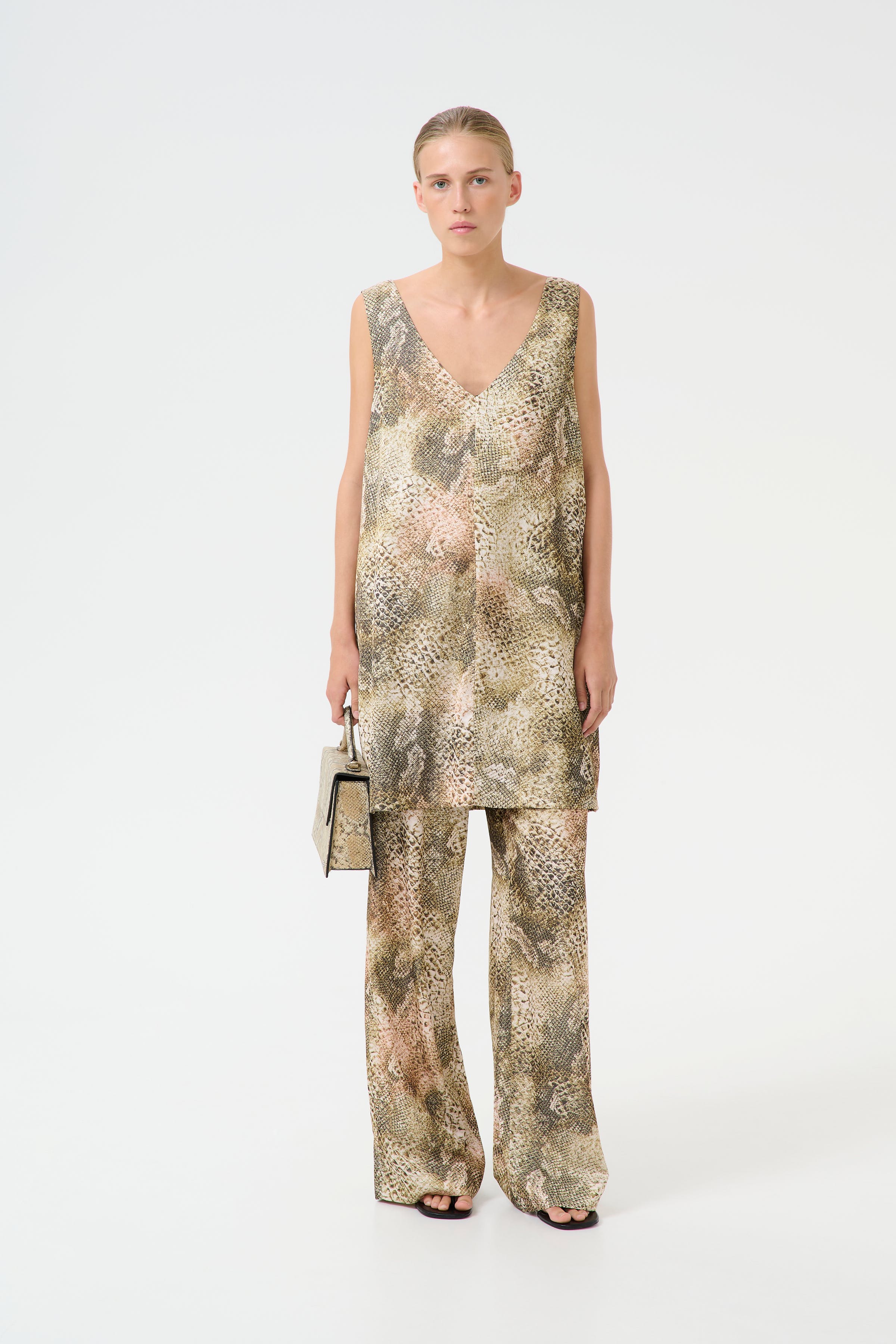 GZsanti Jurk LOOKBOOK FRONT 10910241-107549