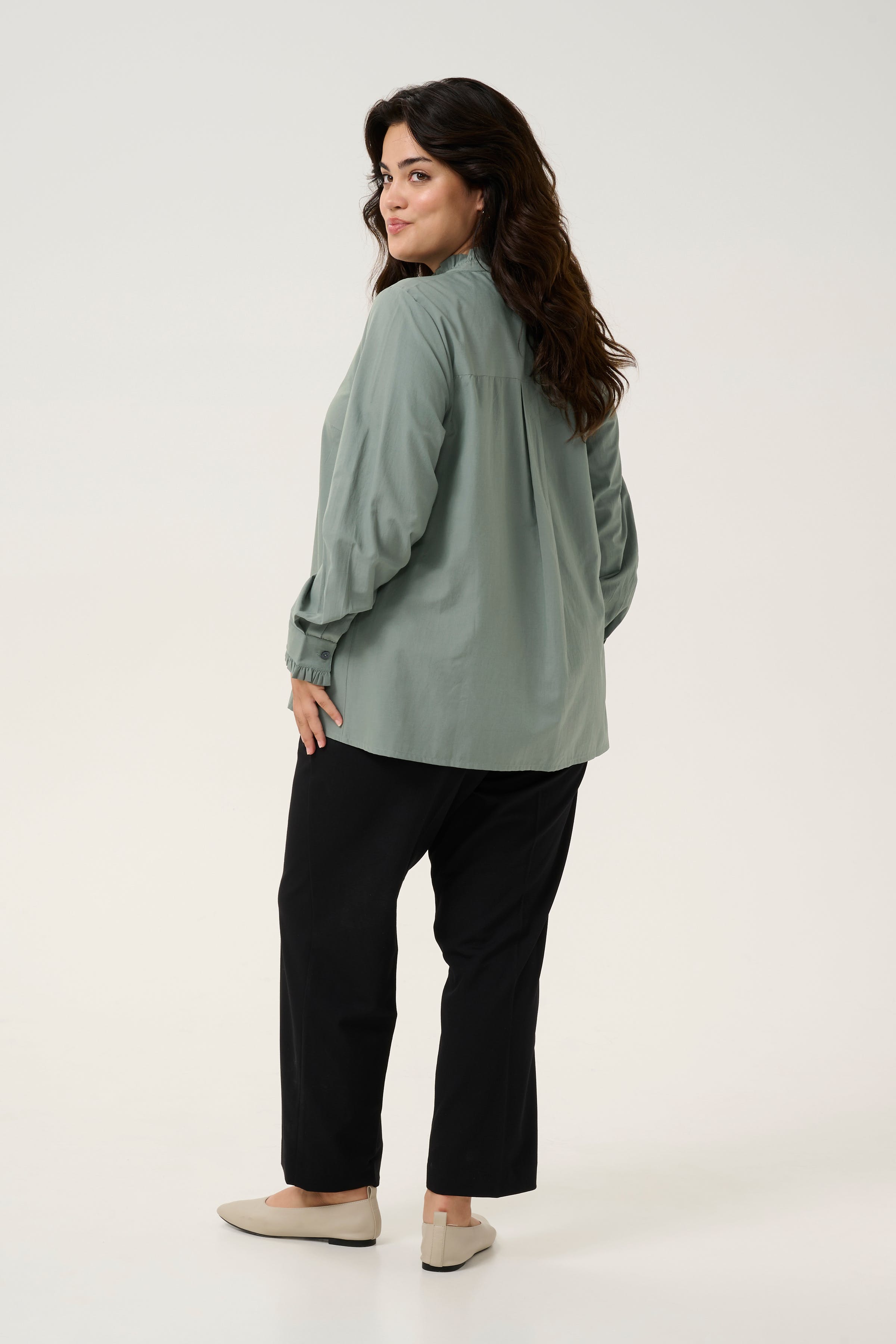 KCadi Shirt LOOKBOOK BACK 10582975-185606