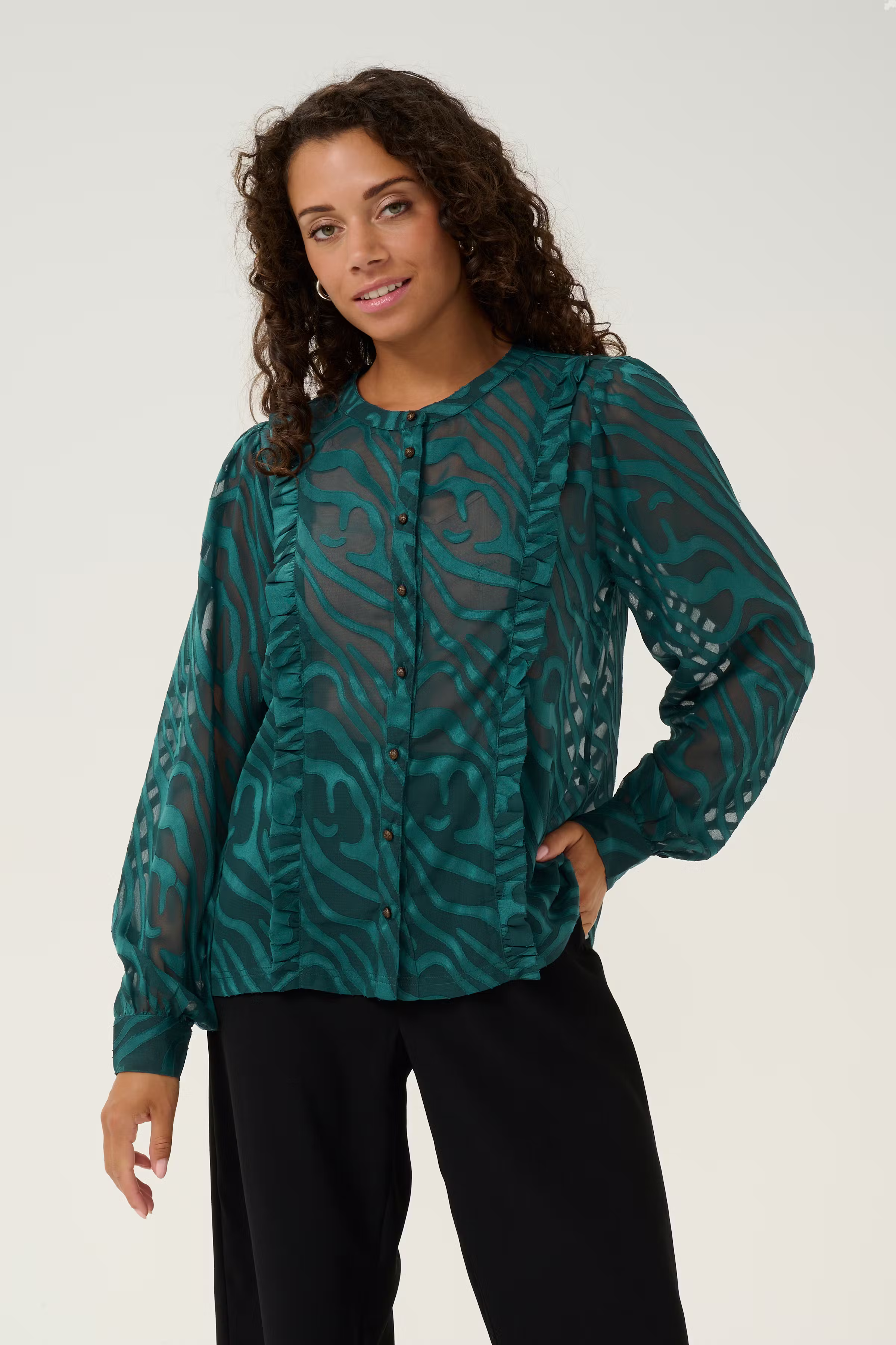 CRYana Blus LOOKBOOK FRONT 10611984-107369