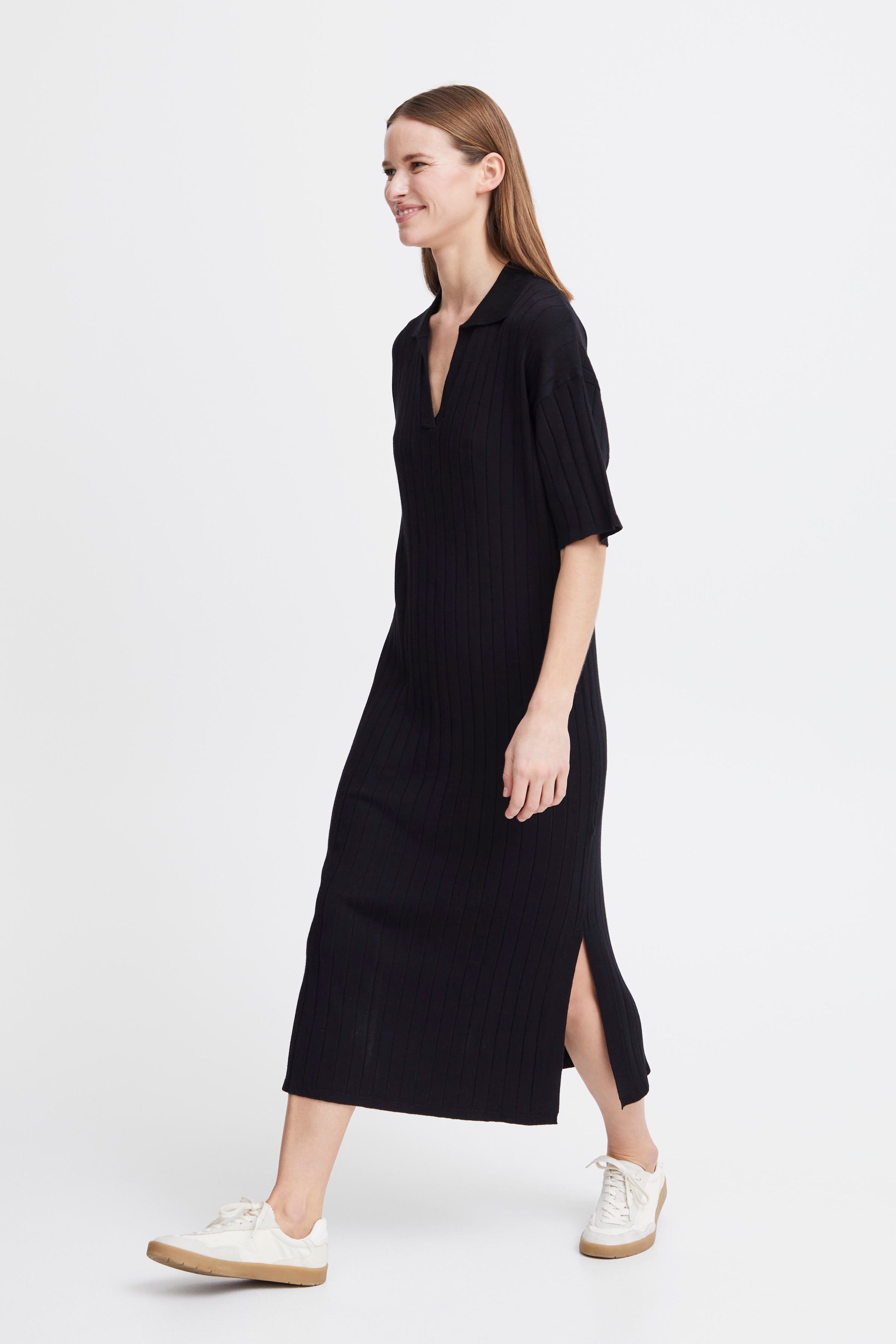 BYMOBENA Kjole LOOKBOOK FRONT 20814624-200451