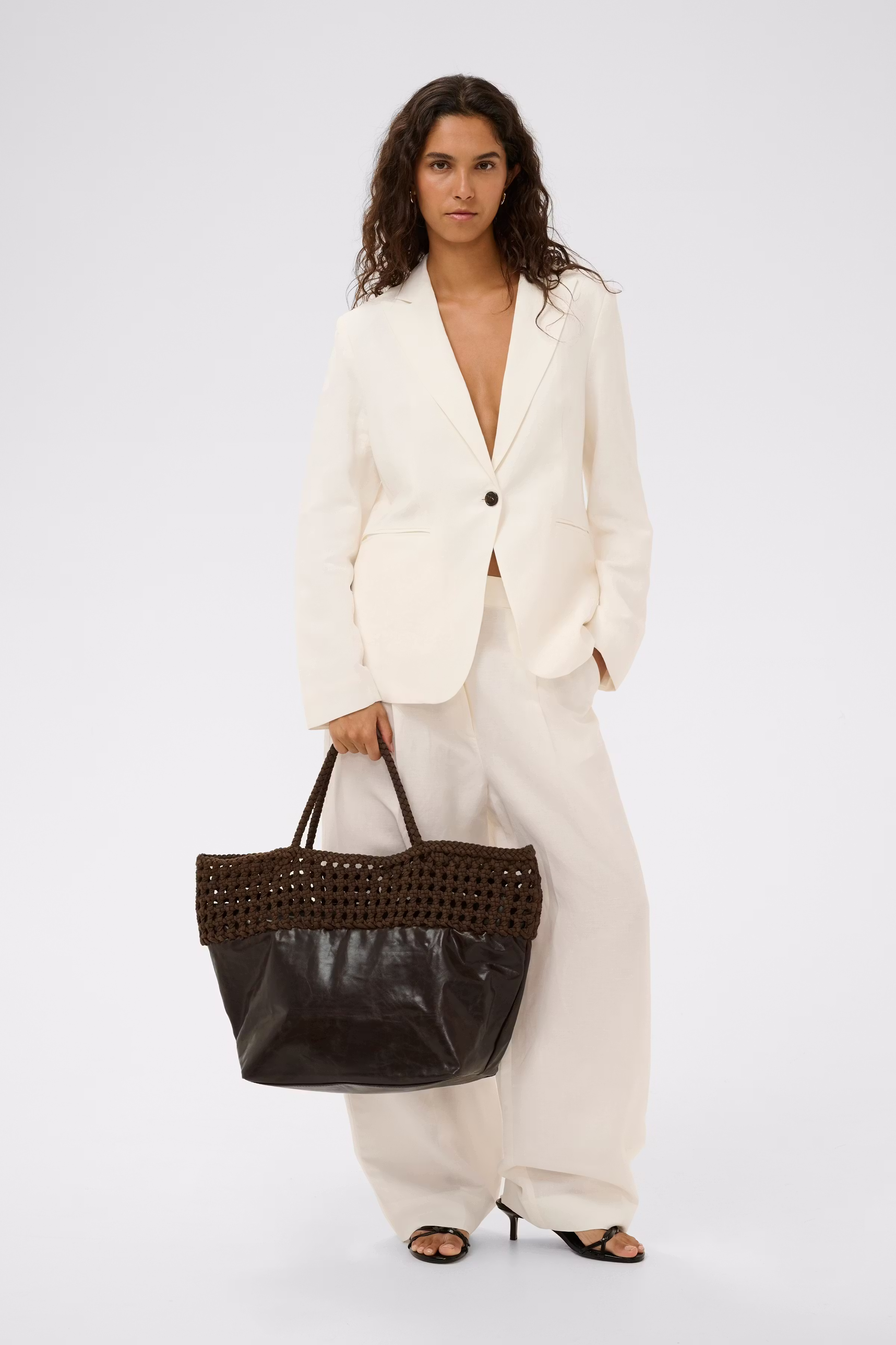 SLTagea Tasche LOOKBOOK FRONT 30409243-190840