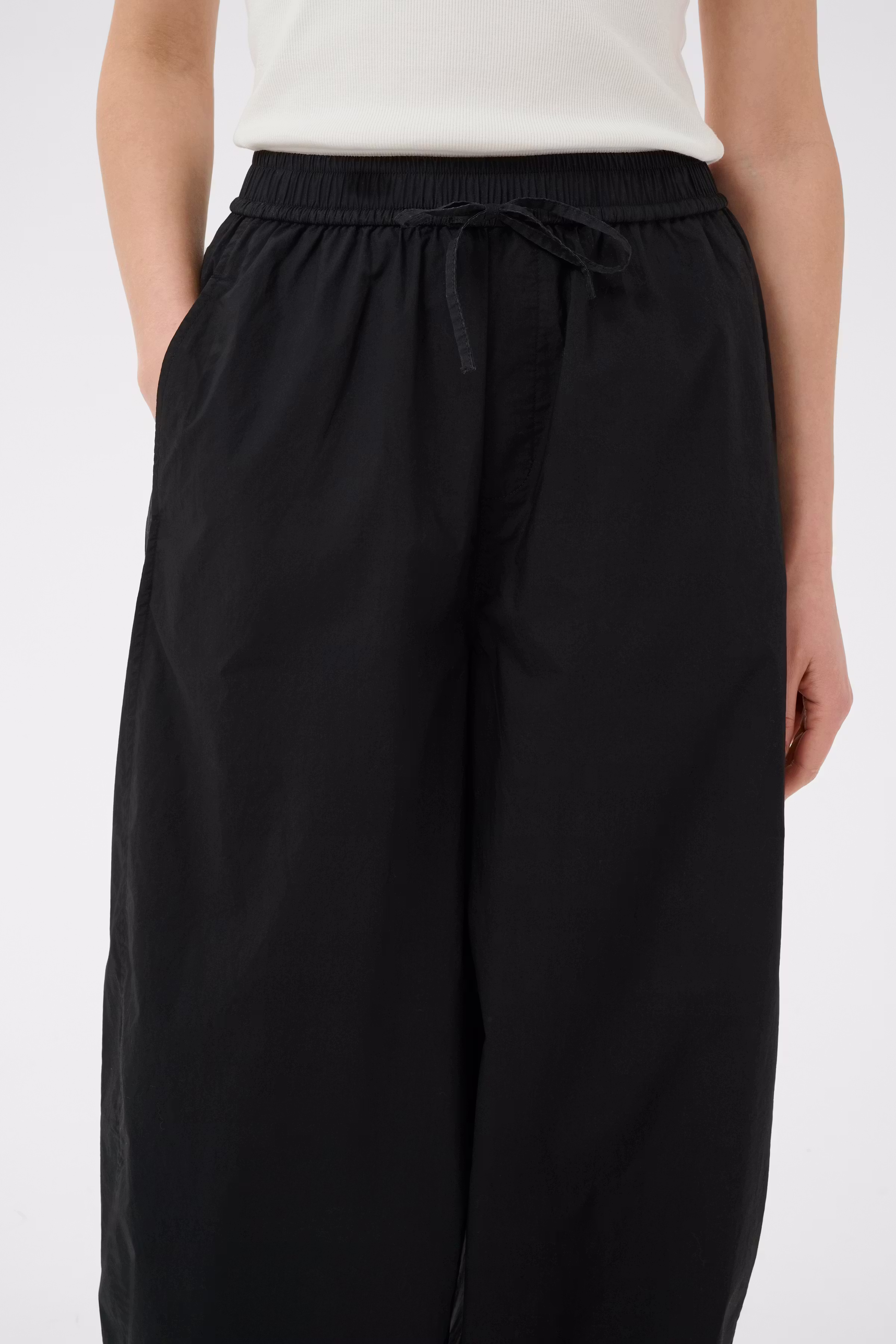 BophaPW Trousers LOOKBOOK DETAIL 30310919-194008