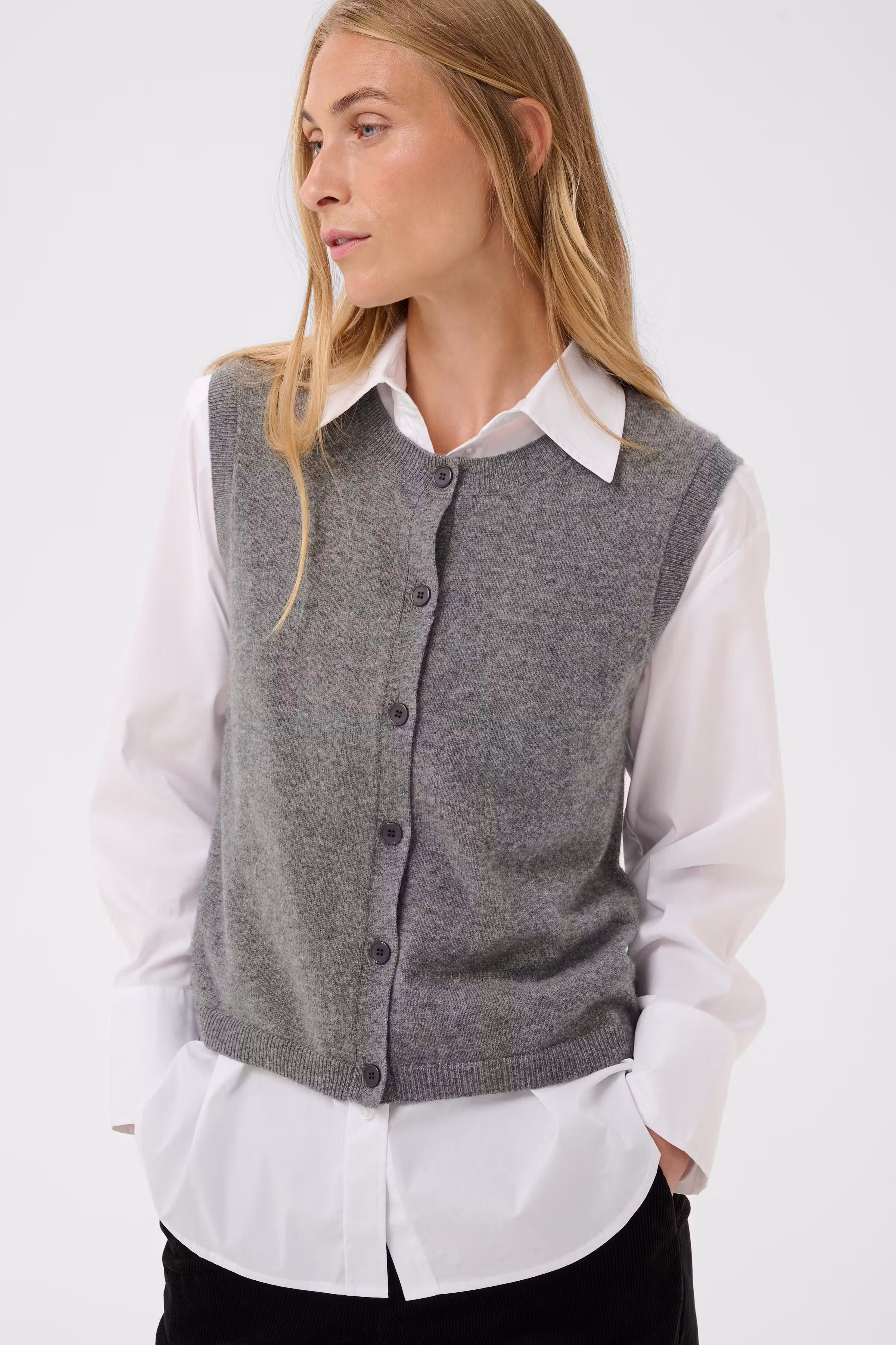 CaniaPW Vest LOOKBOOK DETAIL 30310872-1802011