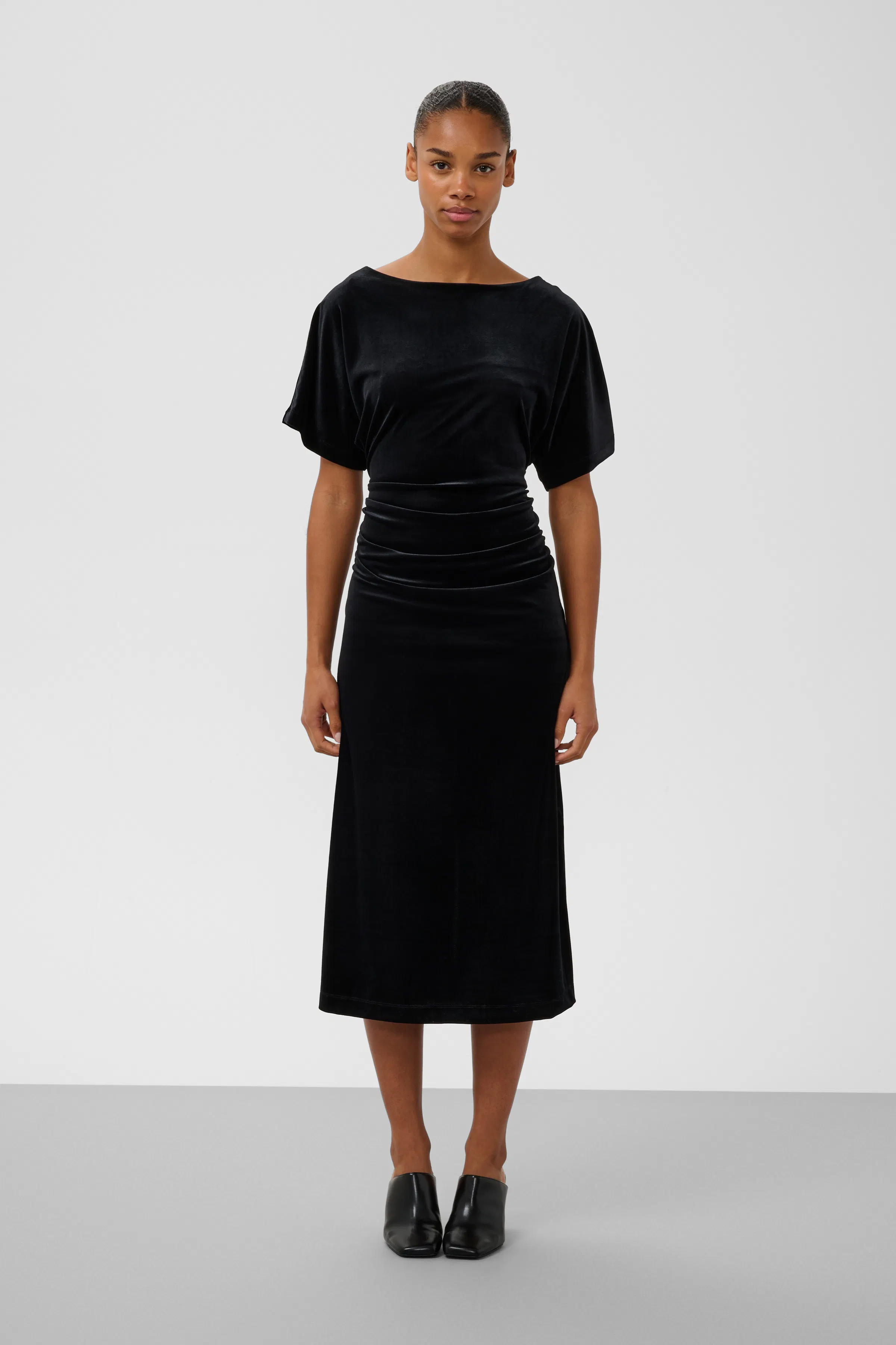 SLVelera Kjole LOOKBOOK FRONT 30408840-194008