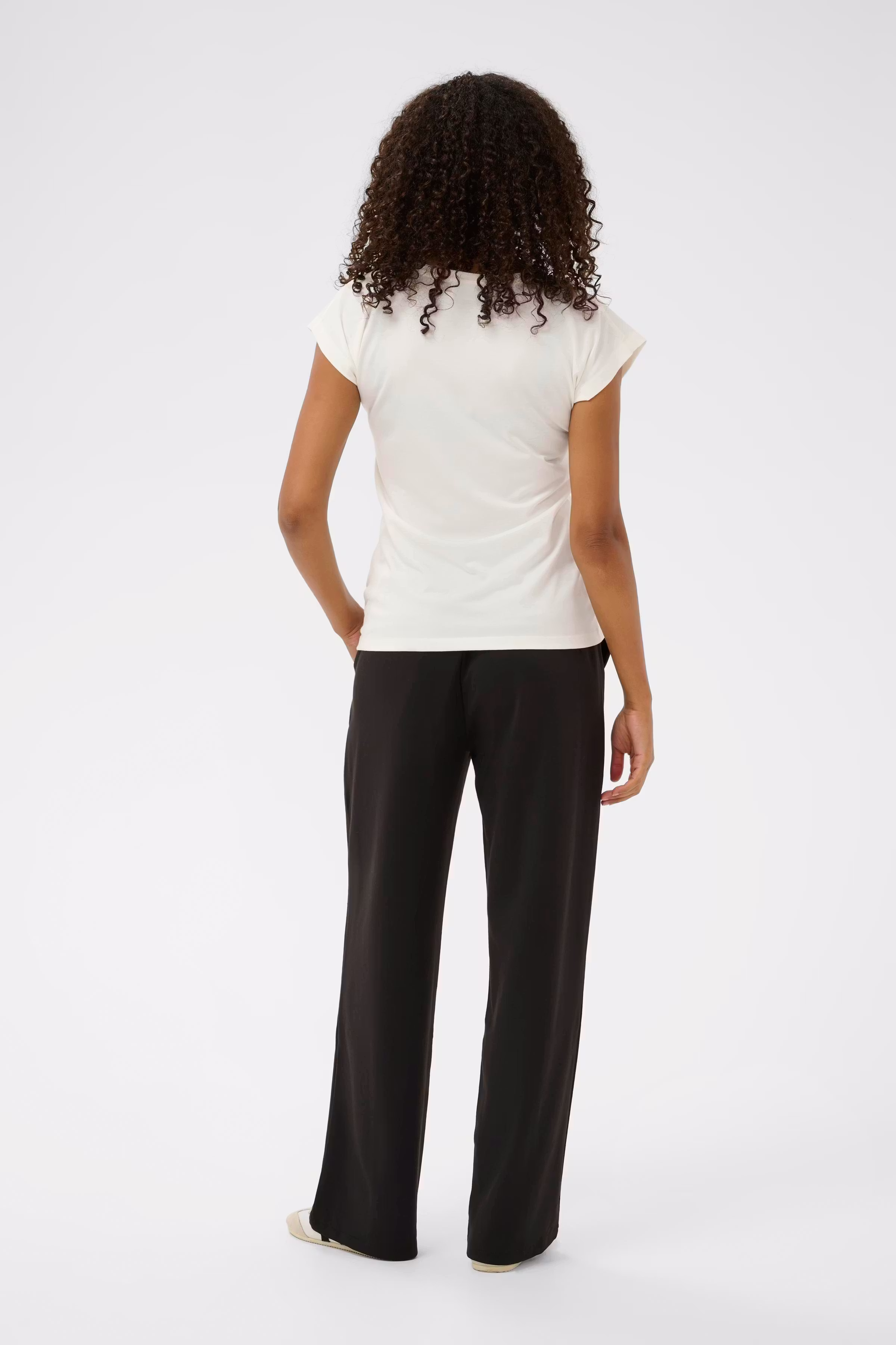 KAlise T-shirt LOOKBOOK BACK 10504040-110602