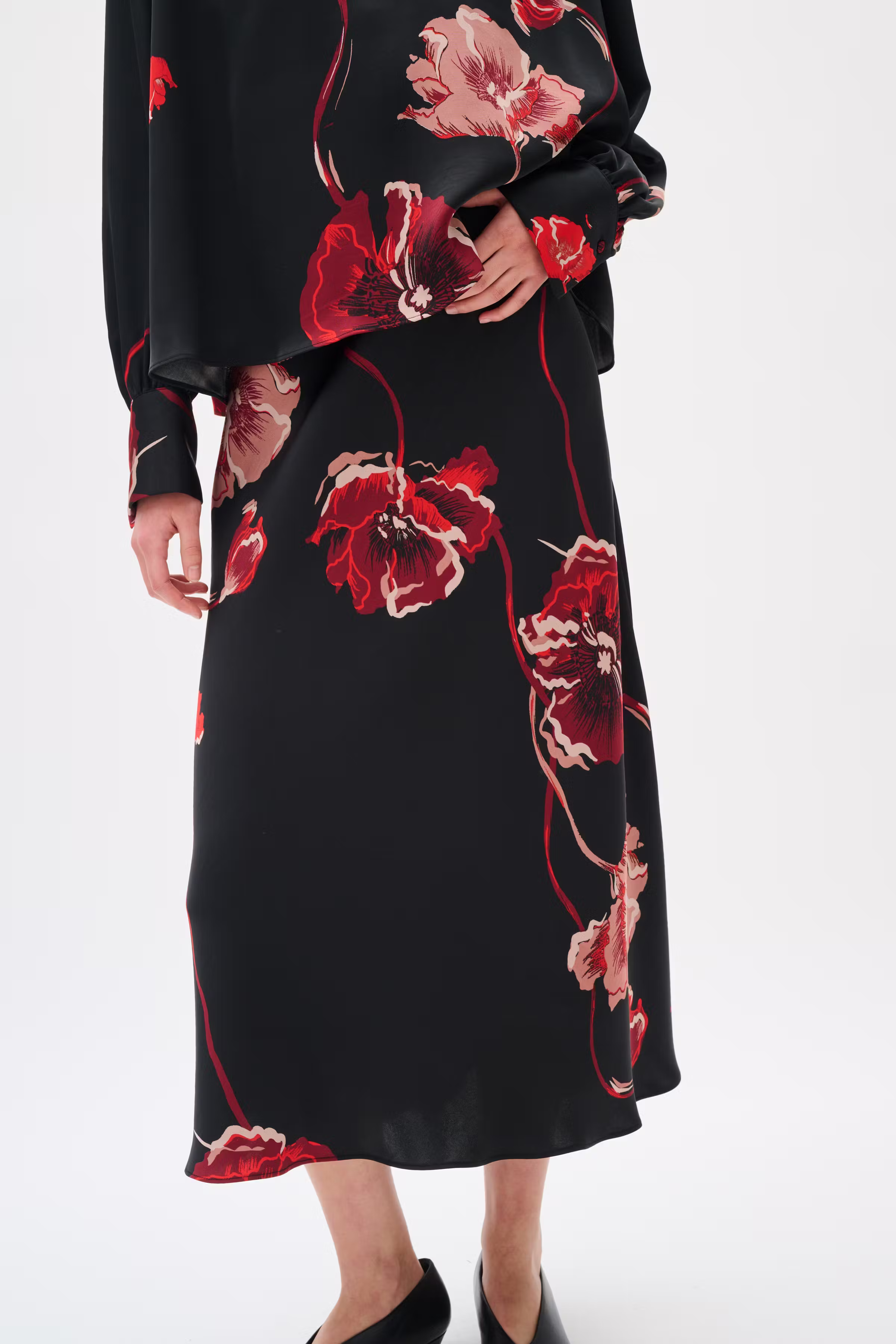 DAWNIW Skirt LOOKBOOK FRONT 30112010-900002573