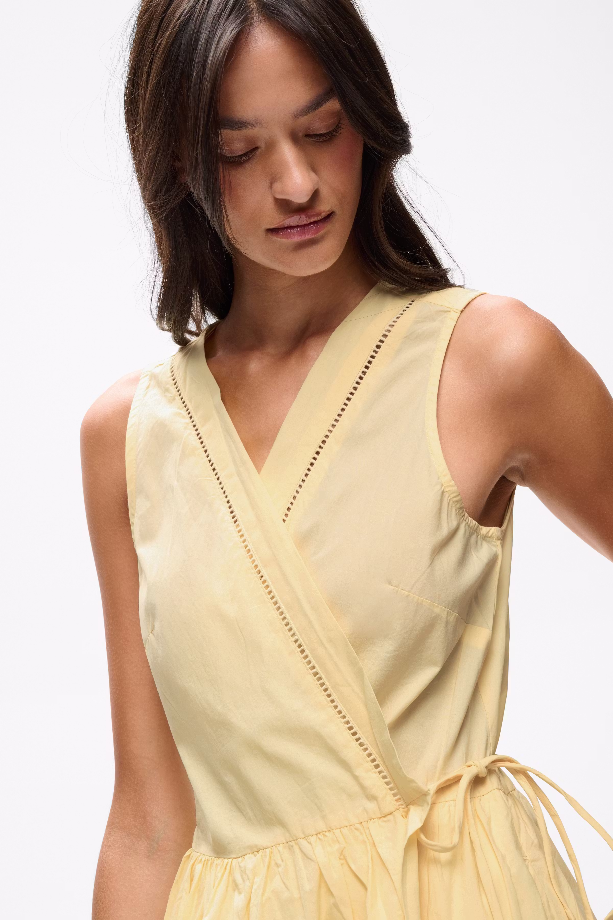 DaffodilIW Dress LOOKBOOK DETAIL 30111263-110619