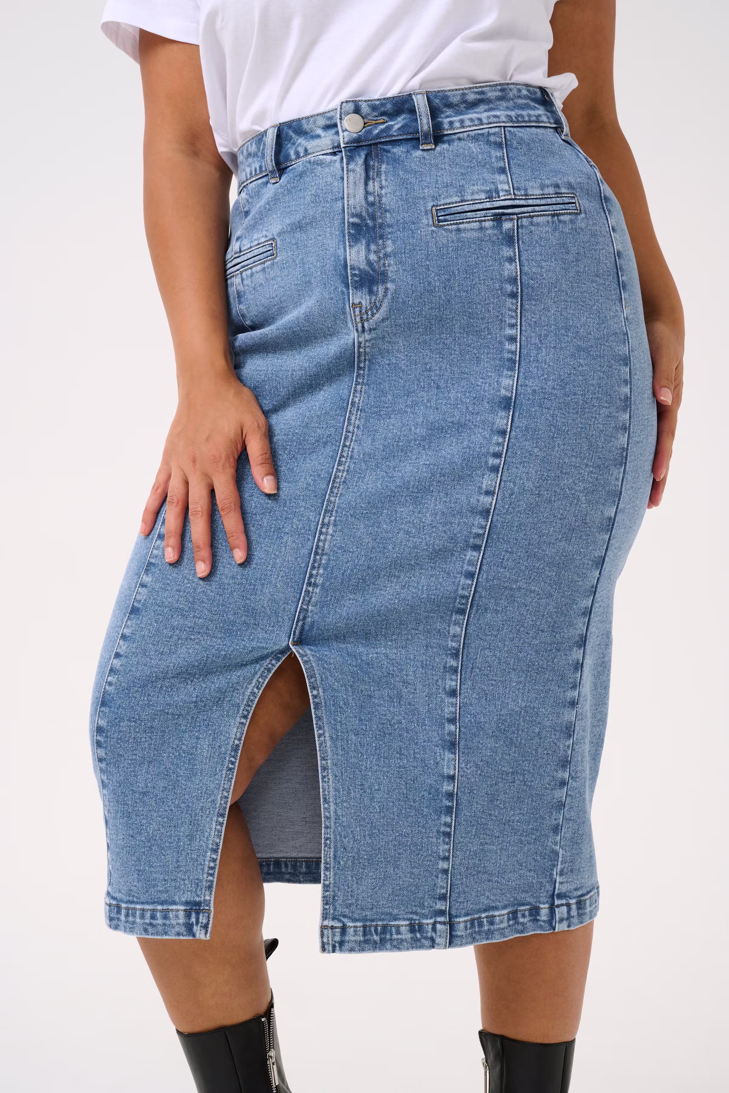 KCthura Rock LOOKBOOK DETAIL 10582890-103168