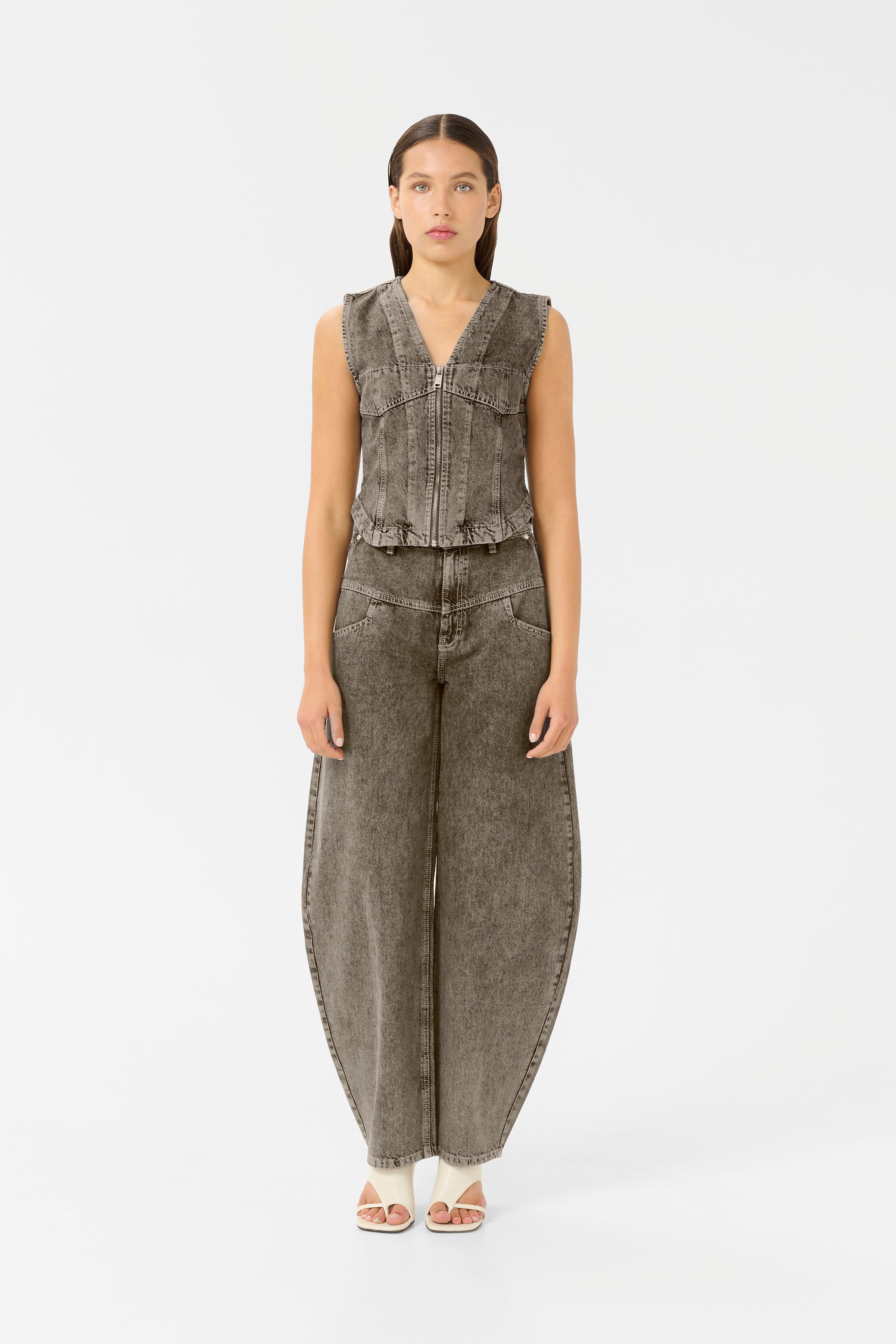 GZjosie Vest LOOKBOOK FRONT 10910304-107905