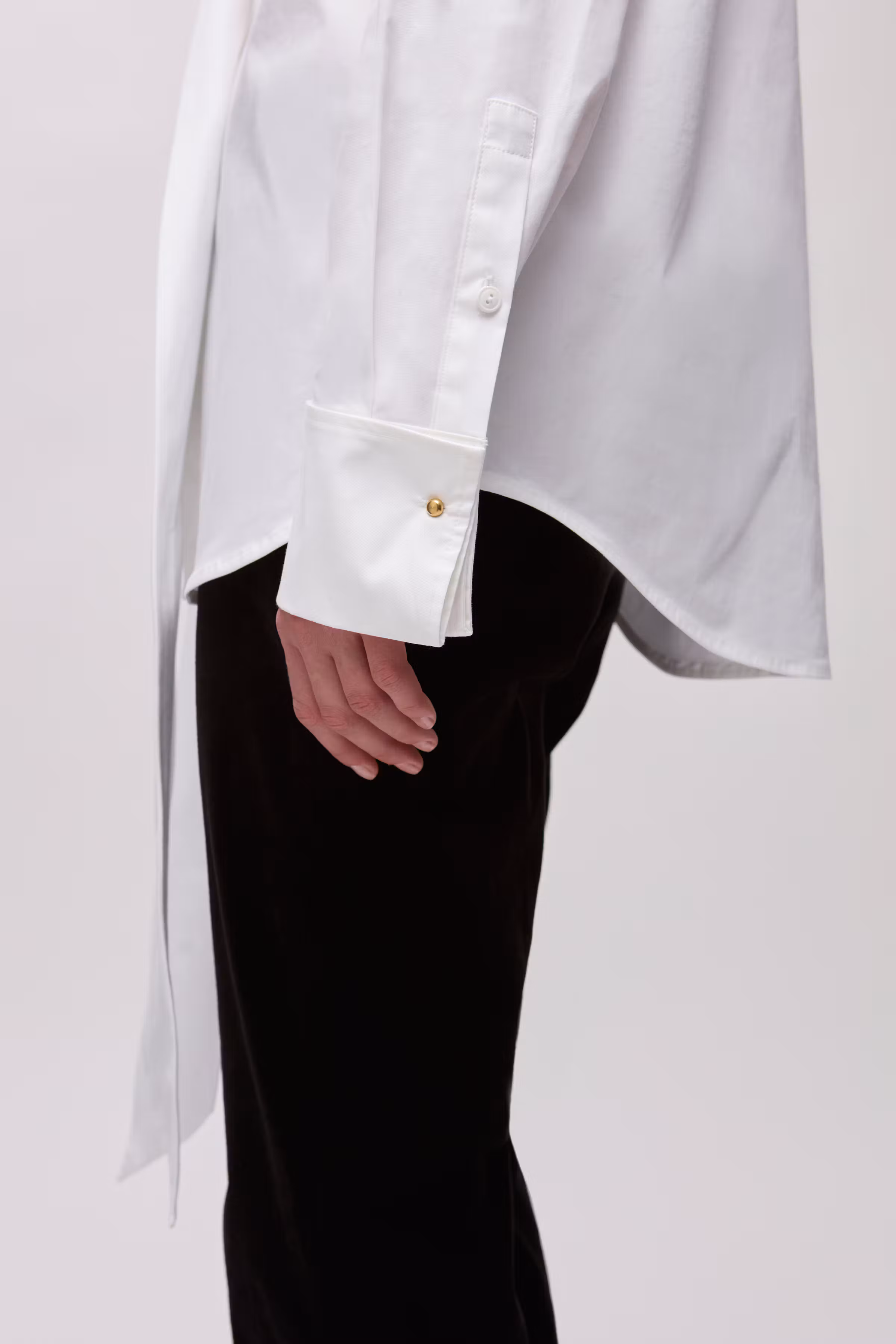 IOEvangeline Blouse LOOKBOOK DETAIL 30600144-WH001
