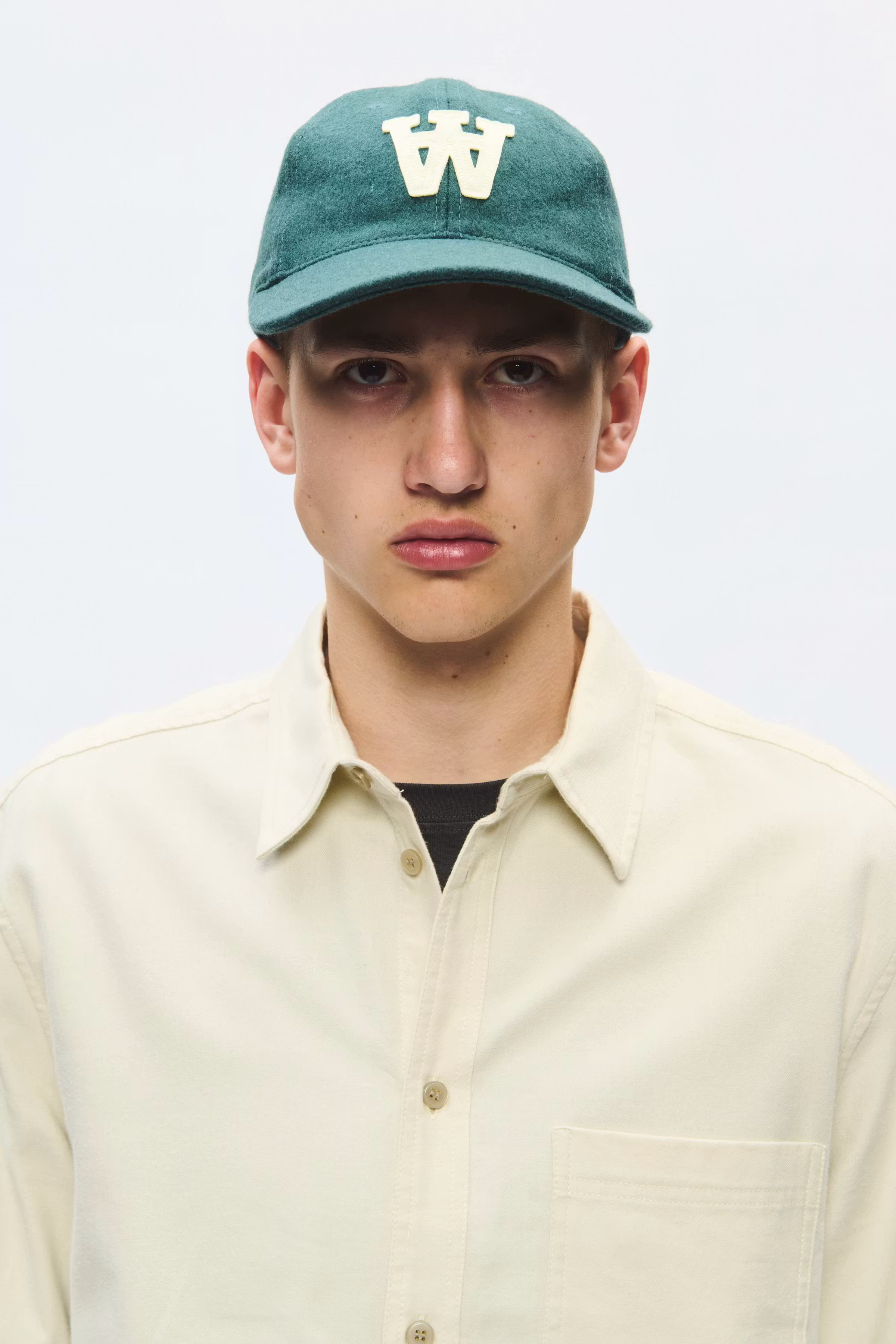 WWAA felt patch Kappe LOOKBOOK DETAIL 30251593-195320
