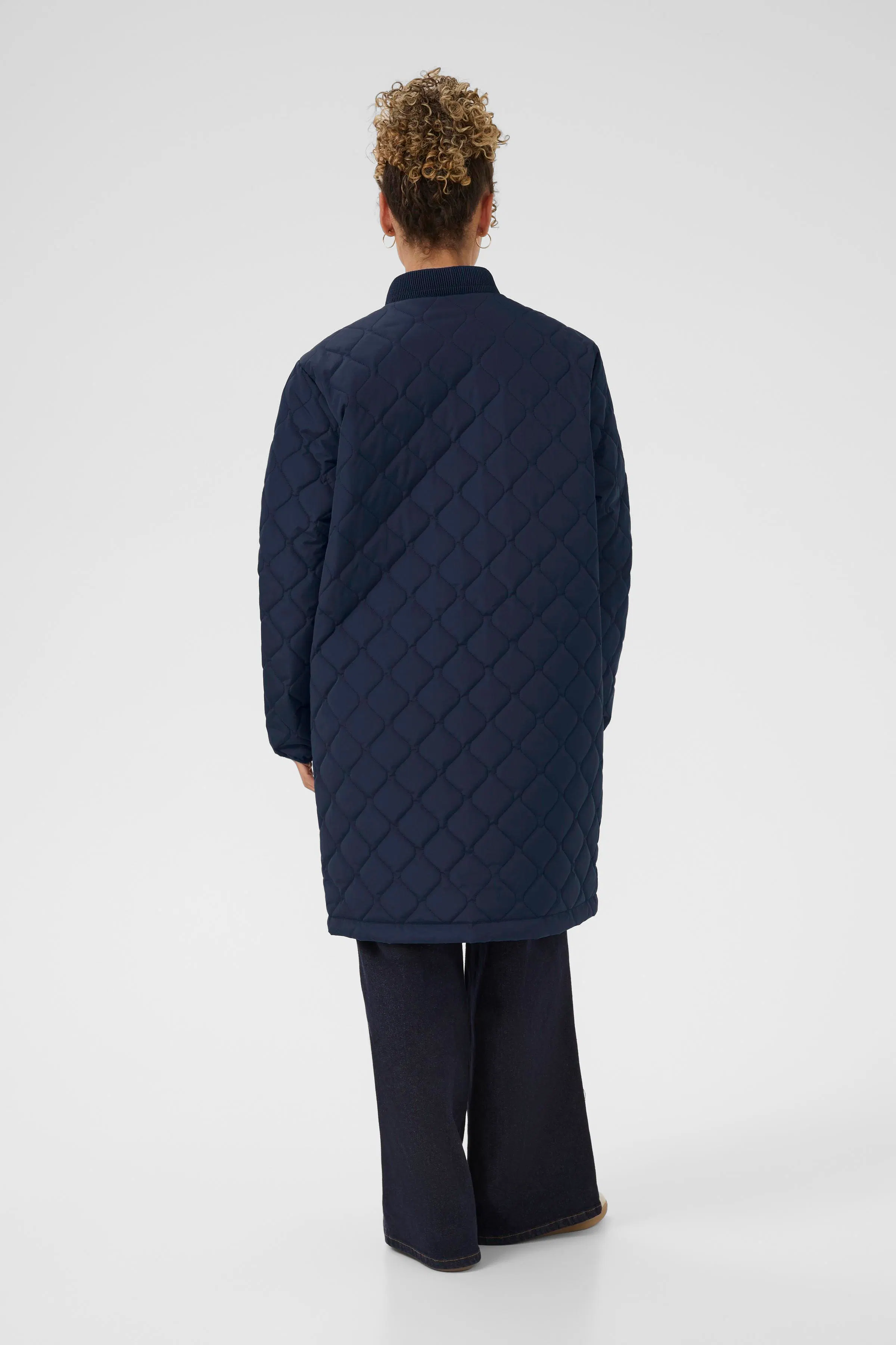 ArwenCR Jacket LOOKBOOK BACK 10606580-193923