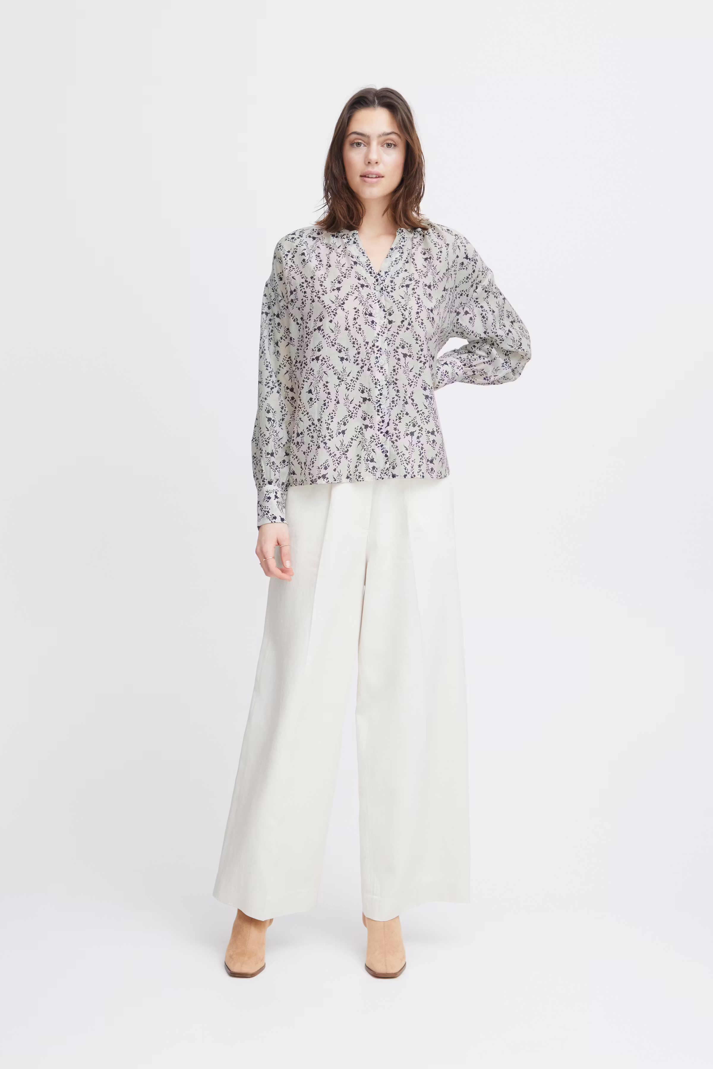 IRTHEA Hemd LOOKBOOK FRONT 20120593-202881