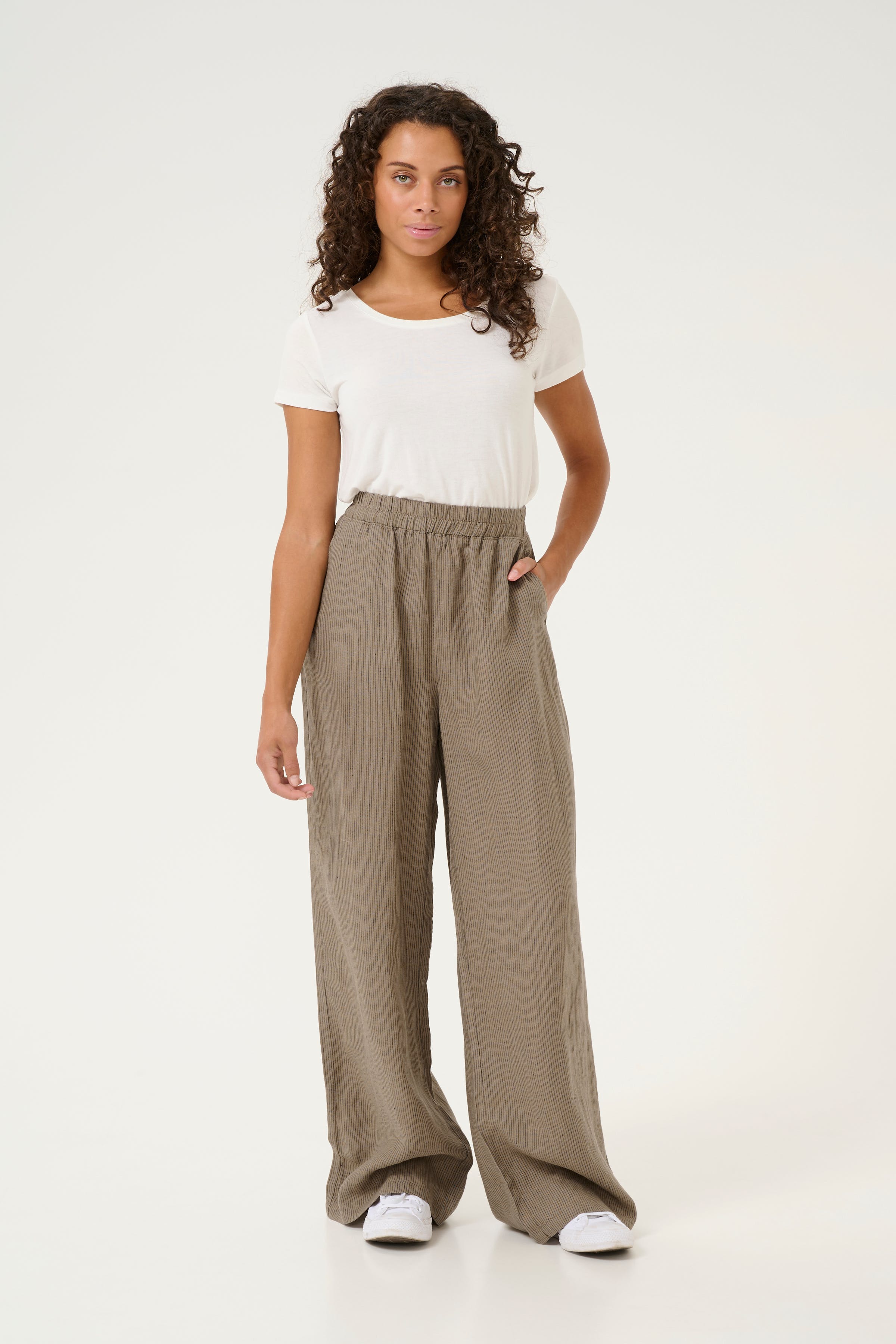 CUnyssa 100% Linen Trousers LOOKBOOK FRONT 50111693-107484