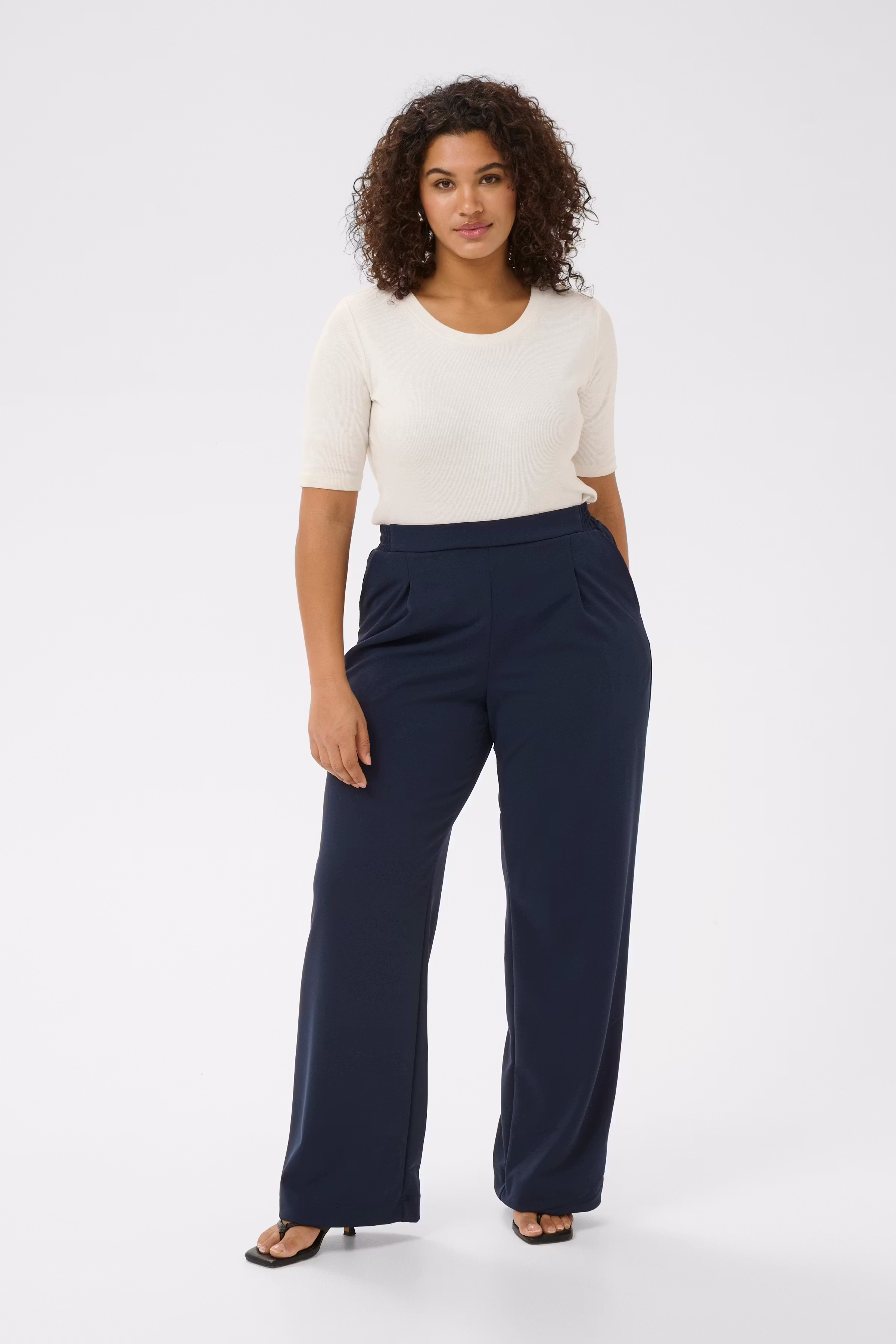 KCpheolo Bukser LOOKBOOK FRONT 10584096-194020