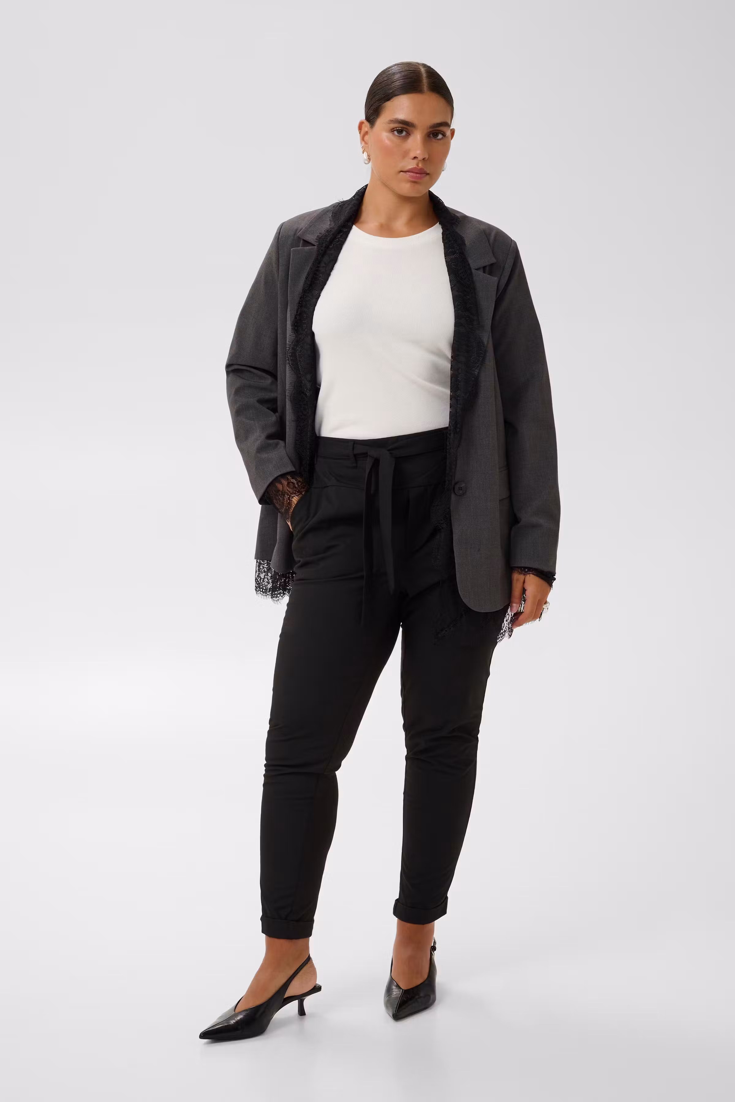 KCjia Bælte Bukser LOOKBOOK FRONT 10580008-50600