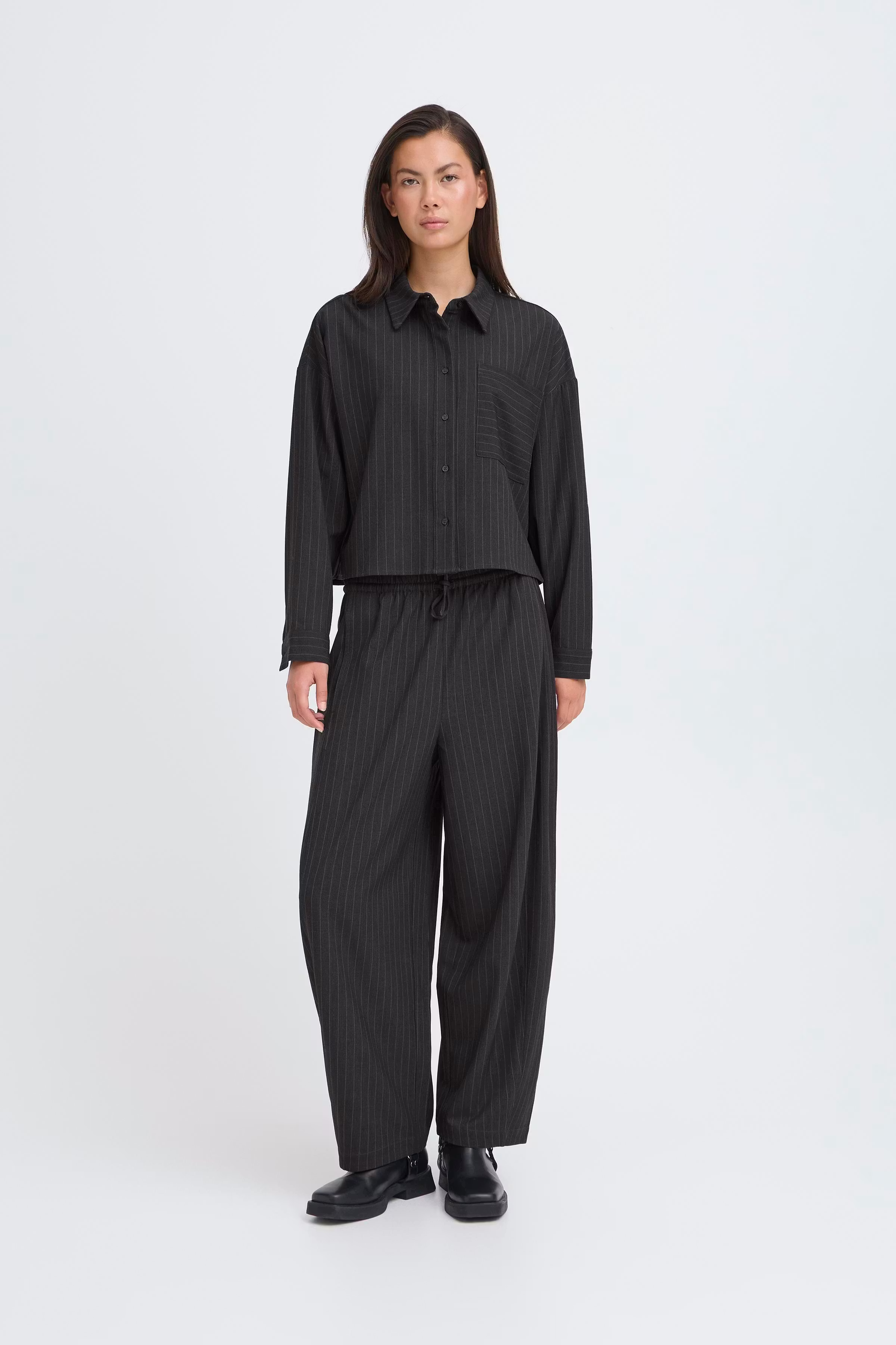 IXTRINE skjorte LOOKBOOK FRONT 20123489-190203