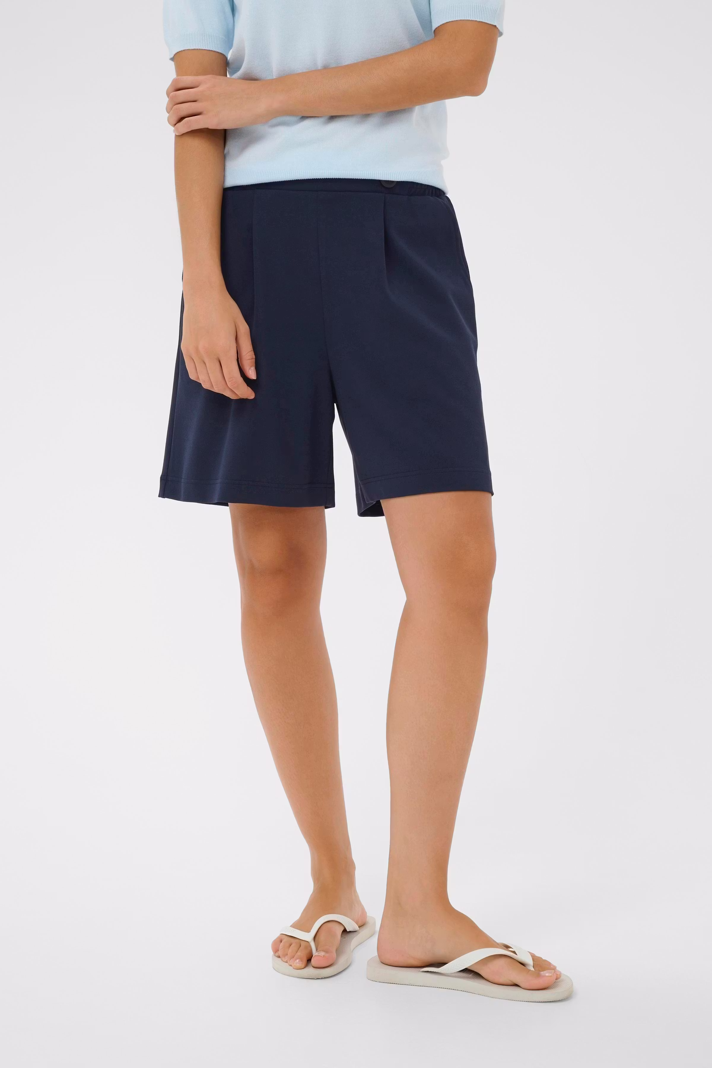 KAphoebe Shorts LOOKBOOK FRONT 10511490-194020