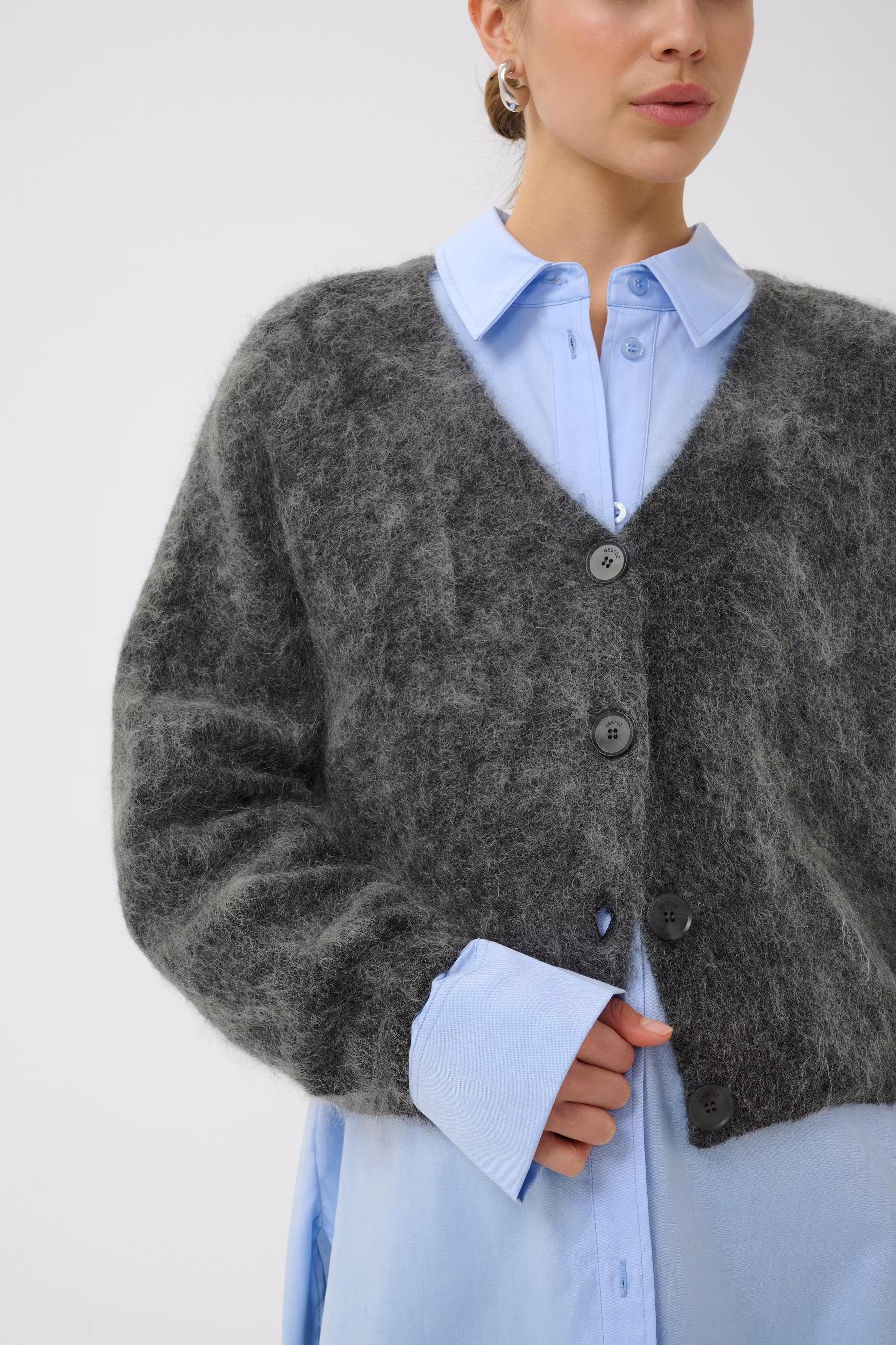 GZdebbie Cardigan LOOKBOOK DETAIL 10910475-106286