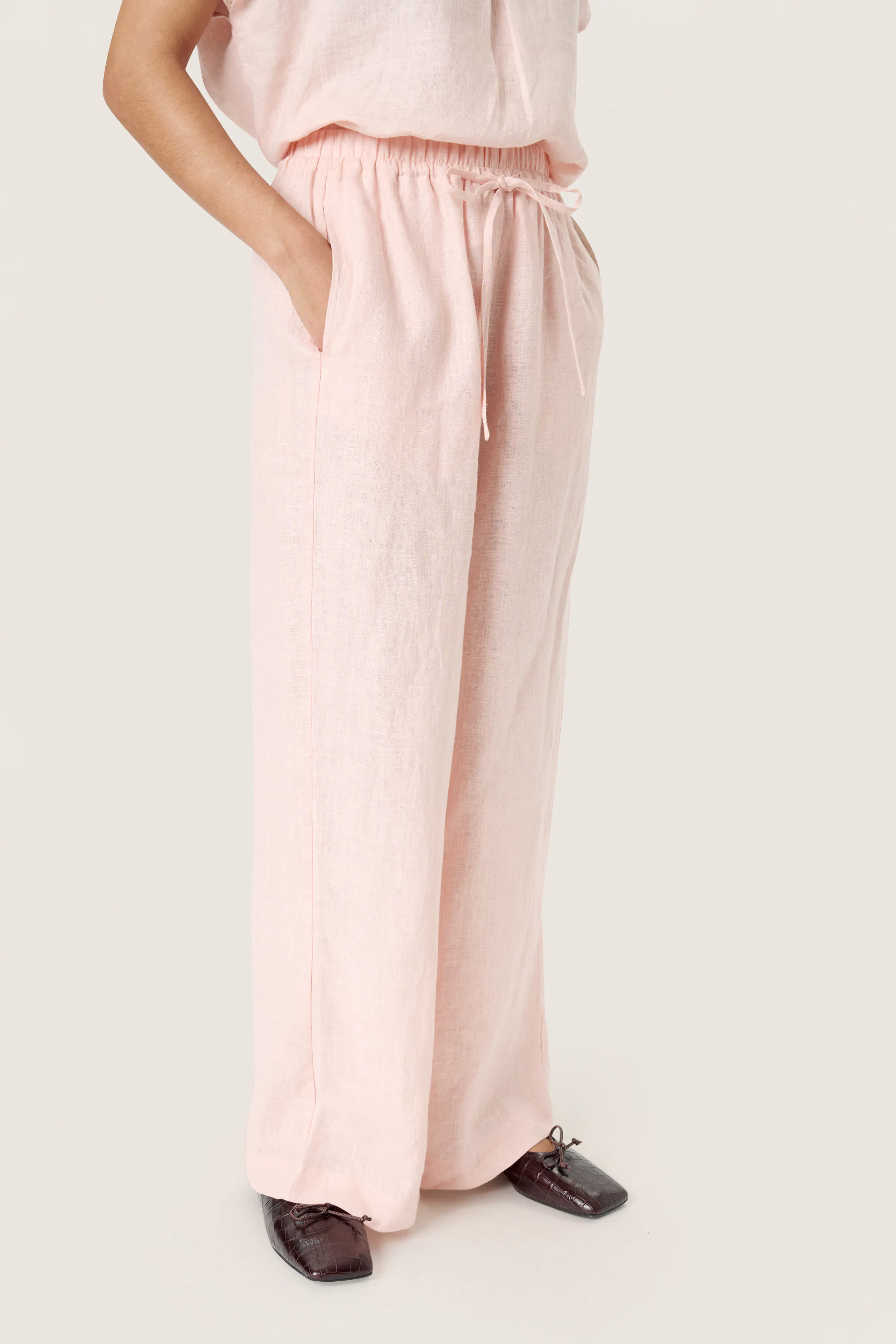 SLCelian Hør Bukser LOOKBOOK FRONT 30408216-141309
