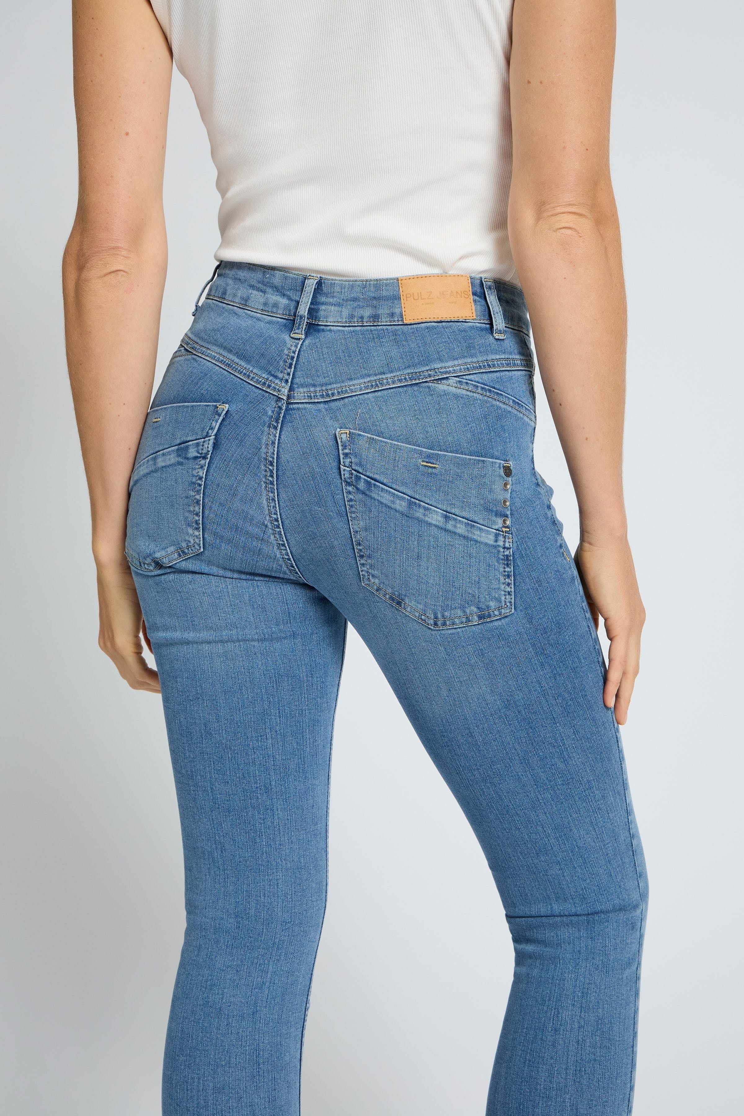PZCARMEN HW Jeans Skinny Leg LOCATION NONE 50204829-200008