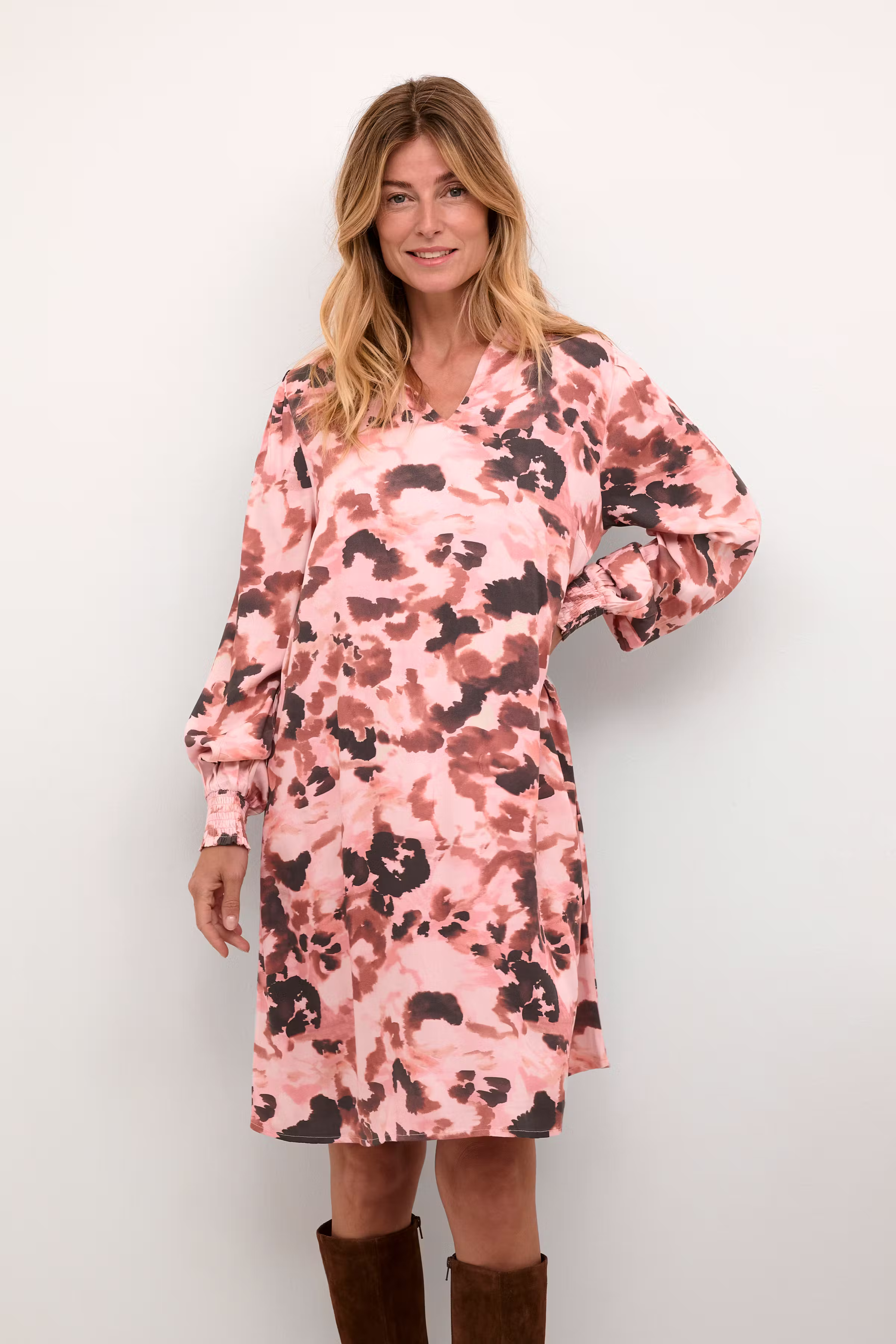 CRElena Dress LOOKBOOK FRONT 10613222-106904