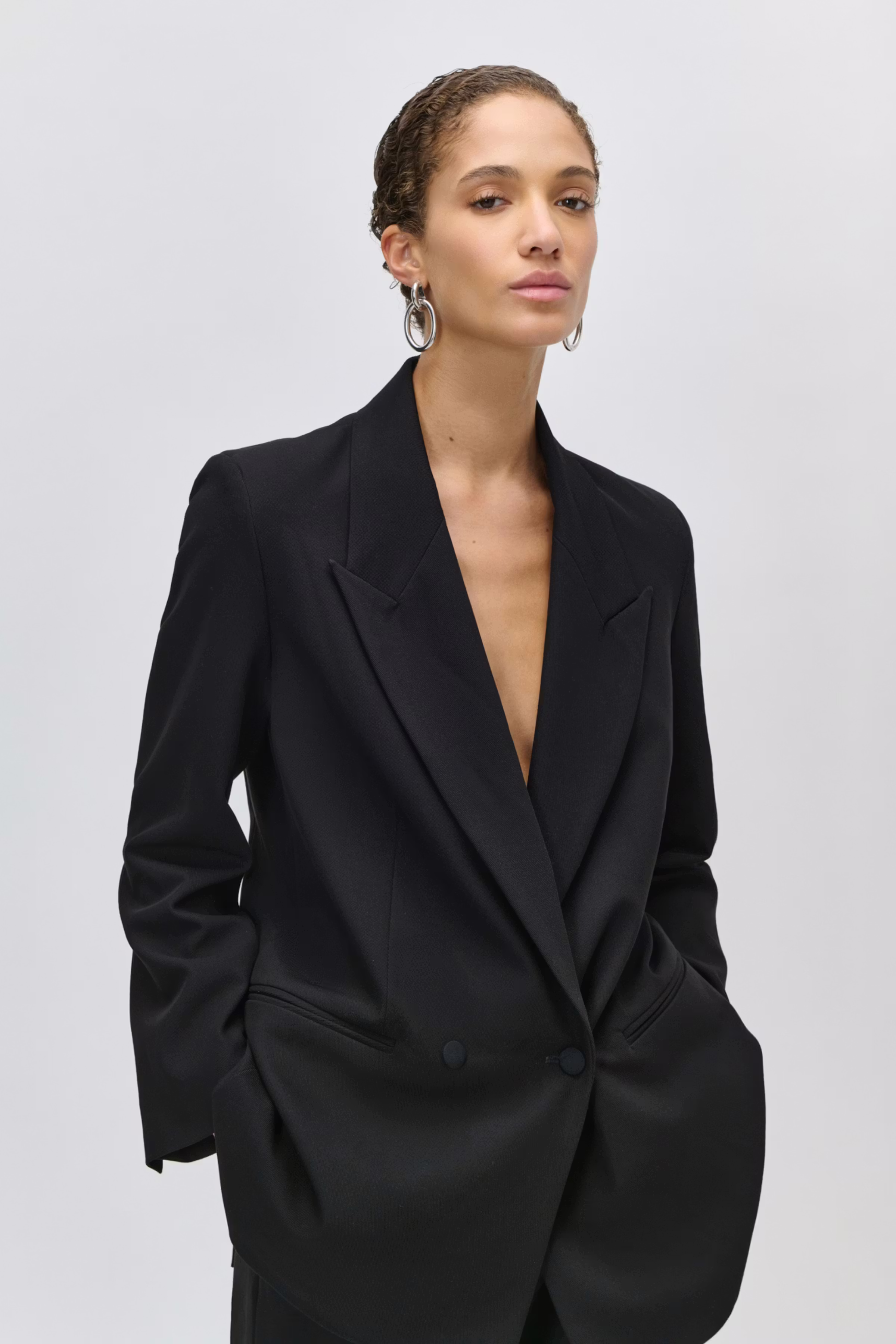 JIL BLAZER LOOKBOOK FRONT 30600559-BK999