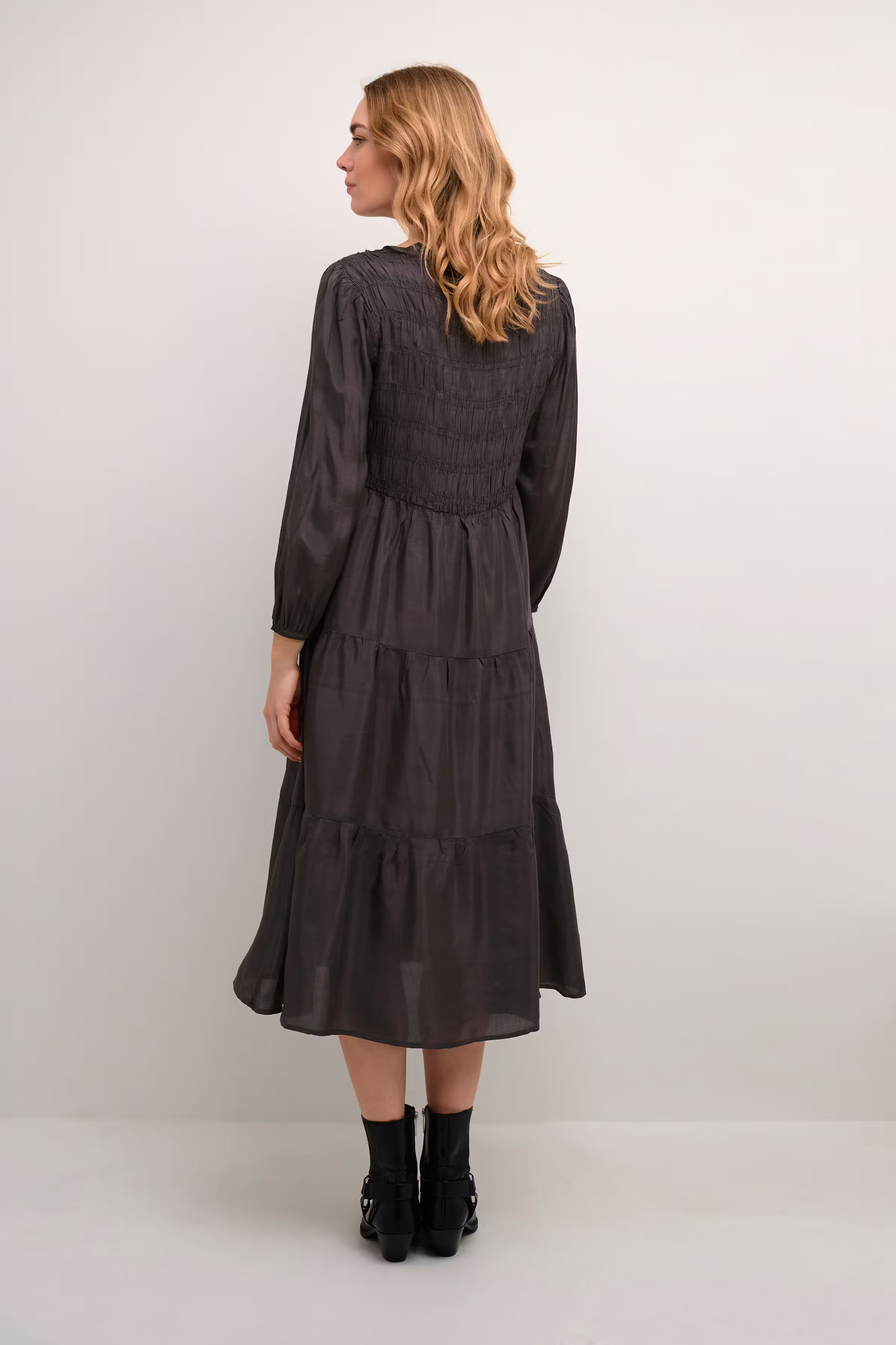 CRHenva Klänning LOOKBOOK BACK 10650701-190201