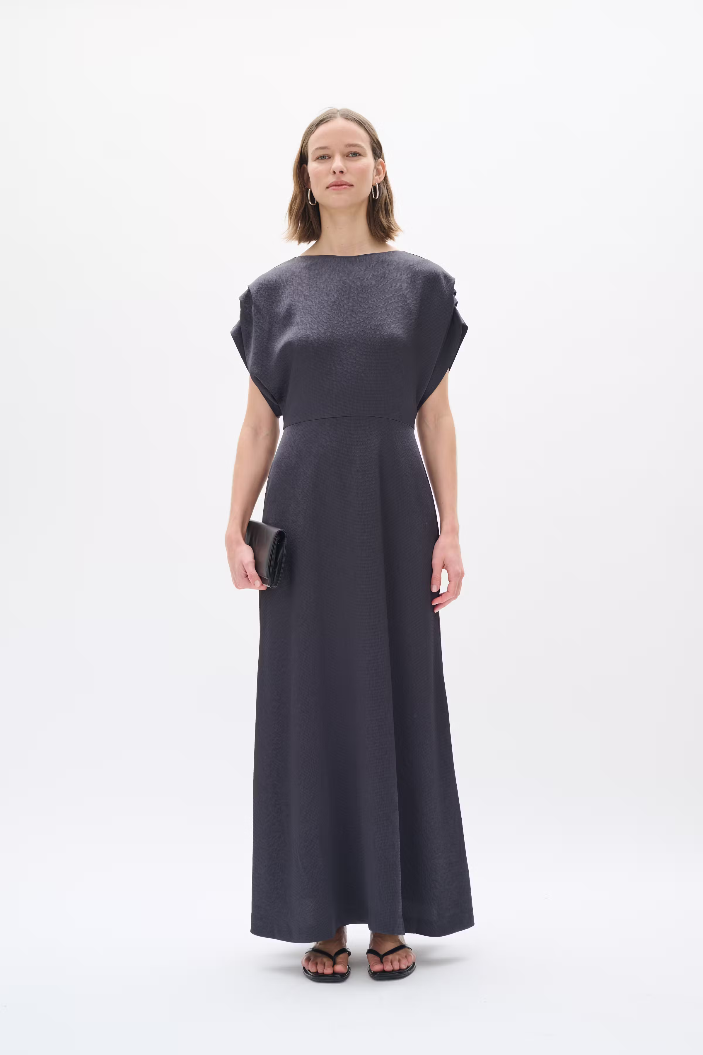 DakariIW Dress LOOKBOOK FRONT 30110837-193908