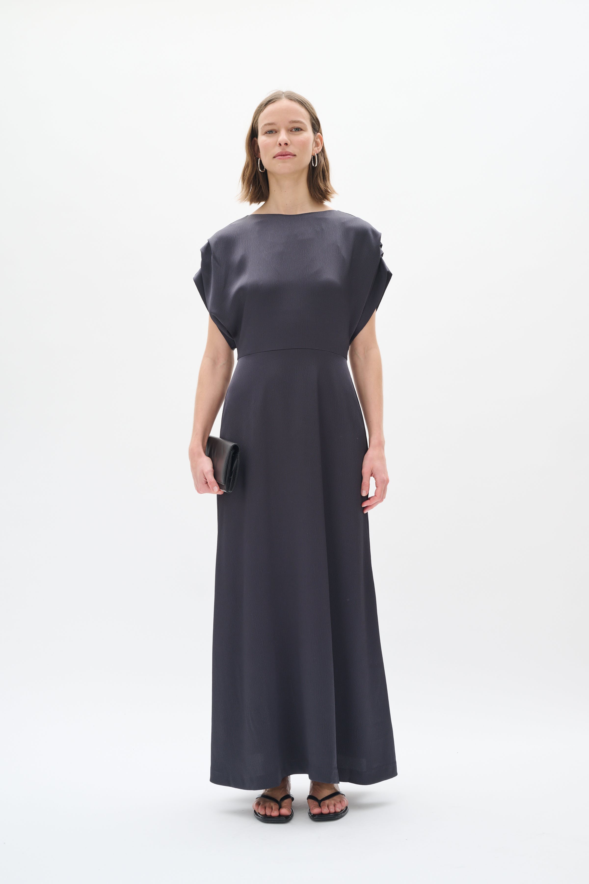 DakariIW Kjole LOOKBOOK FRONT 30110837-193908