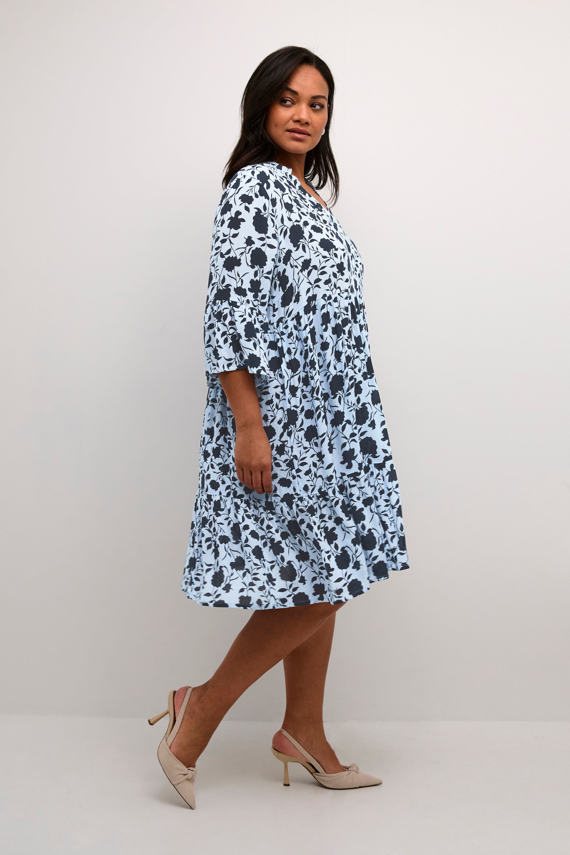 KCisma Dress LOOKBOOK FRONT 10581557-106052