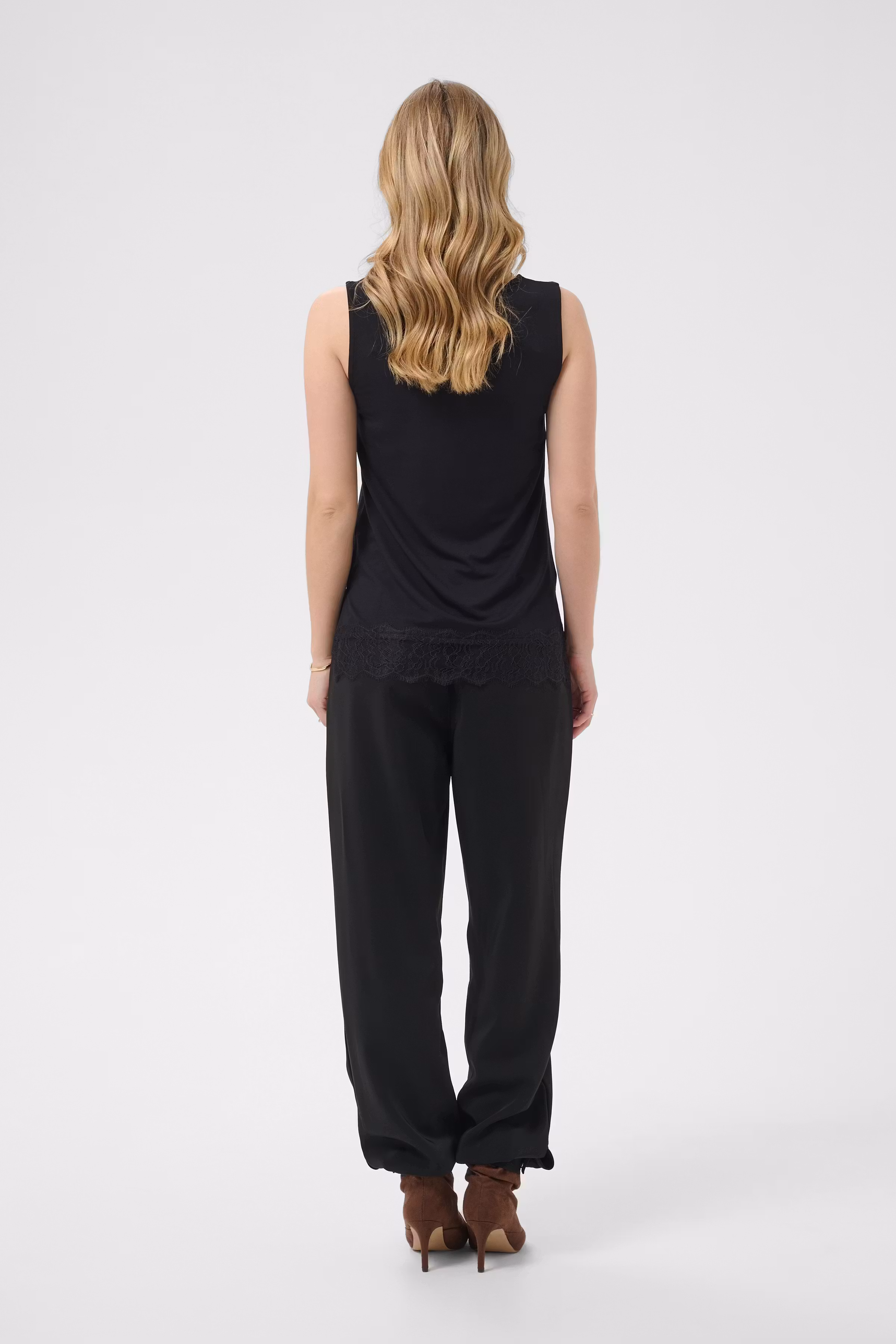 CRAlvaia Top LOOKBOOK BACK 10615546-100120